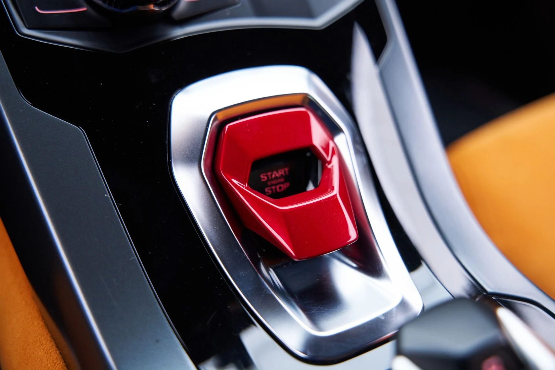 mph062_3573342356_Used_2015_Lamborghini_Huracan_LP_610_4_1792524045_100359f895