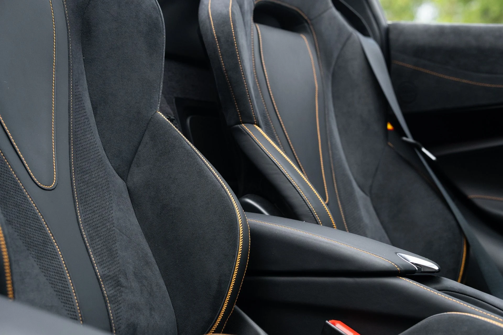 mph062_3575019408_Used_2022_Mc_Laren_720_S_Spider_Performance_1776703279_0f0e1c3bde