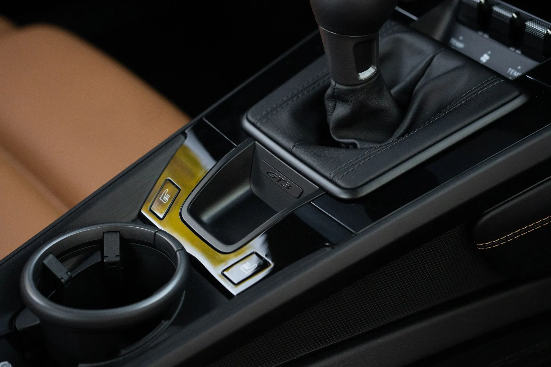 mph062_360787912_Used_2026_Porsche_911_GT_3_Touring_1770143984_c7f3e427d9