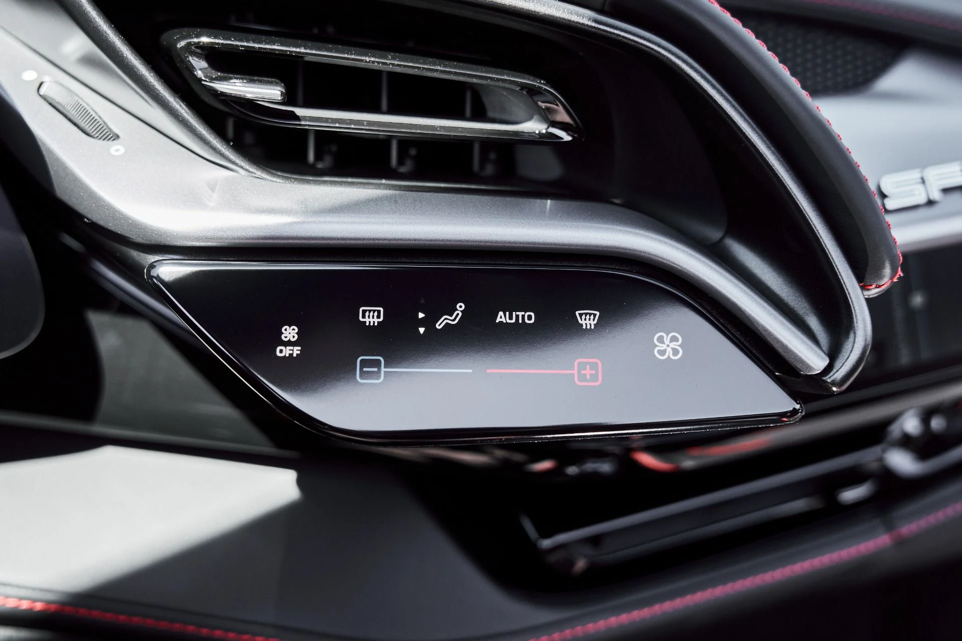 mph062_3623645567_Used_2025_Ferrari_SF_90_Spider_Base_1776296537_6c3a7b8f3e