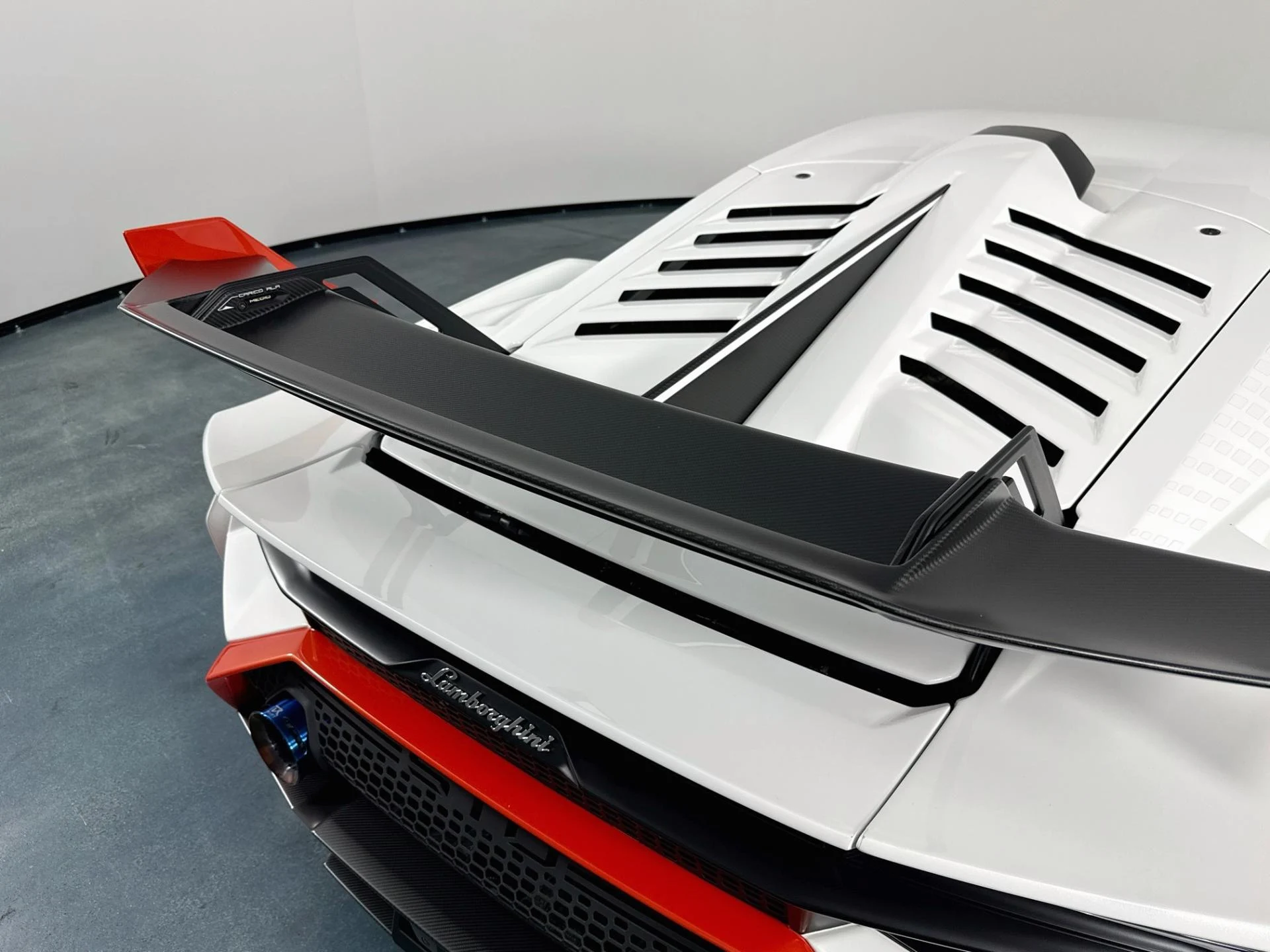 mph062_3624670937_Used_2022_Lamborghini_Huracan_STO_1789147622_f6adecb7b6