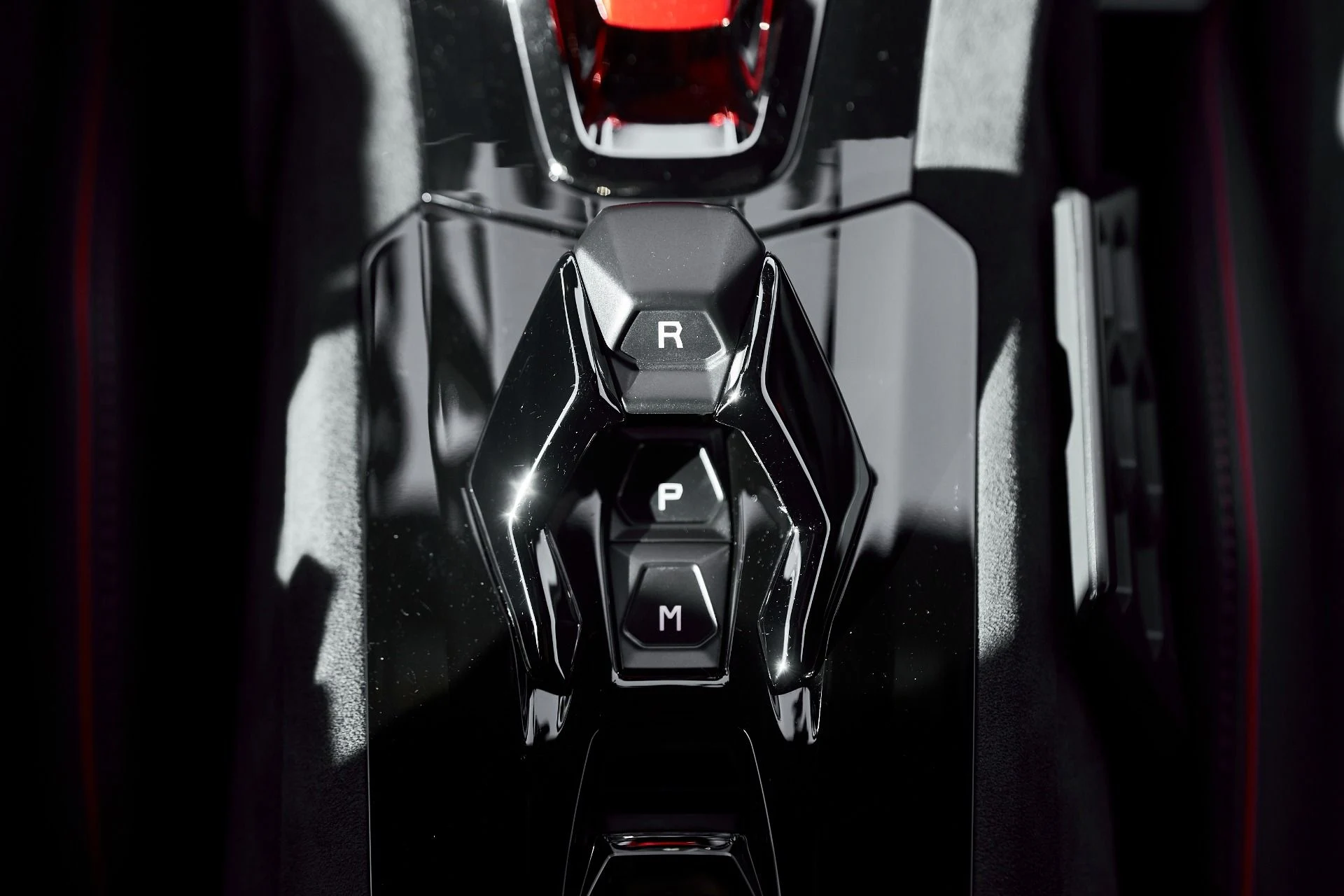 mph062_3636615051_Used_2023_Lamborghini_Huracan_Base_1764123666_e27aee8874