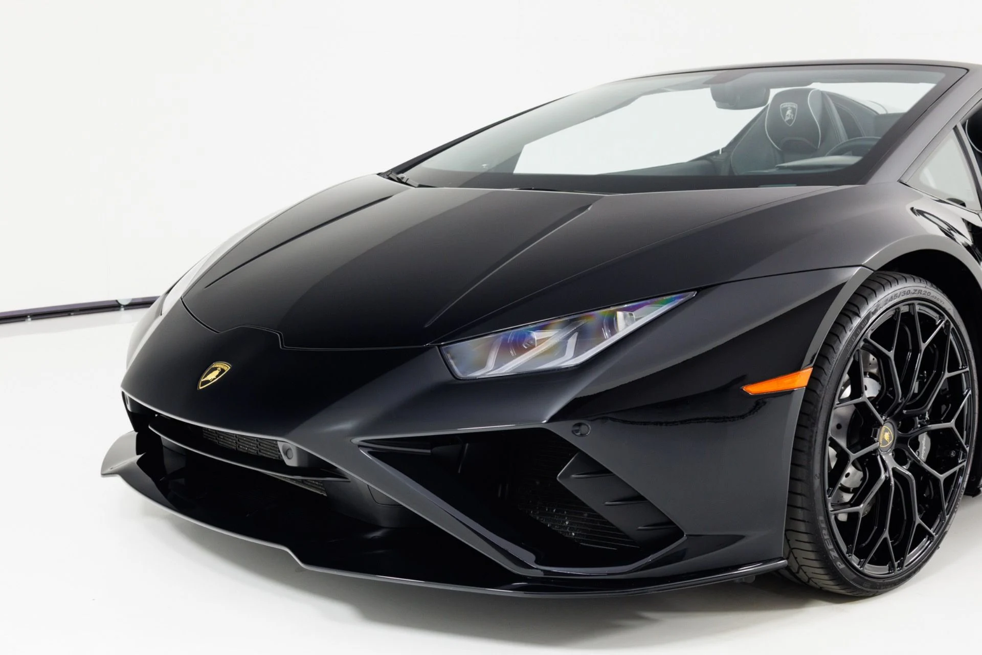 mph062_3655969683_Used_2021_Lamborghini_Huracan_EVO_1784066656_65ba3f3d46