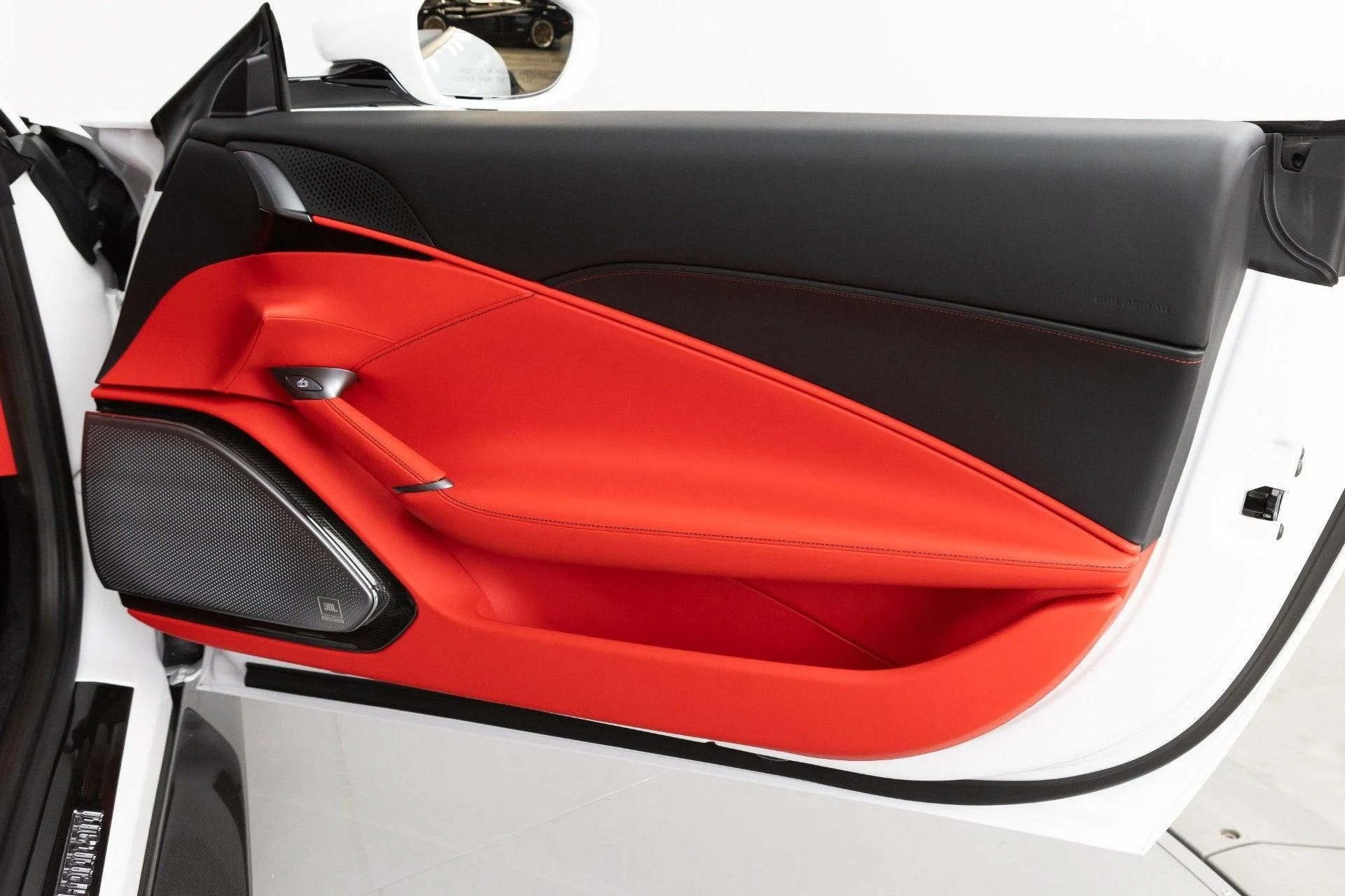 mph062_3690896266_Used_2024_Ferrari_Roma_1777368648_2752c15d6b