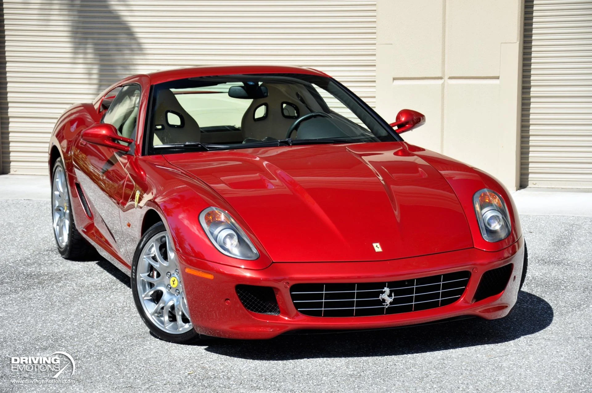 mph062_3716723943_867_p63_l_3c95e82149