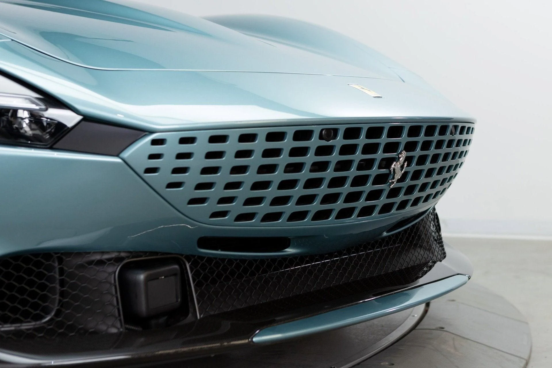 mph062_373114132_Used_2010_Ferrari_California_1777368020_6081fb54ee