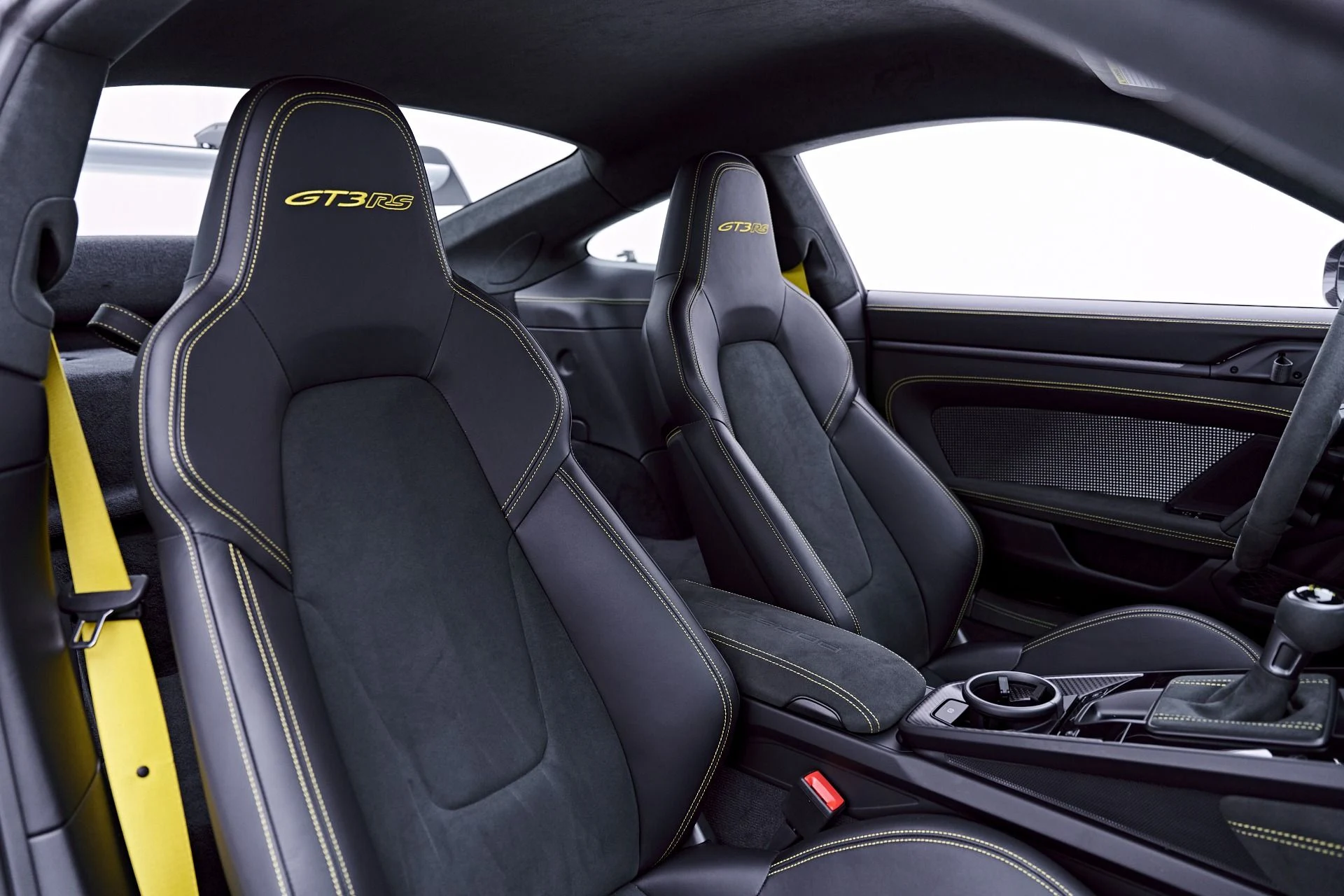 mph062_3802798832_Used_2025_Porsche_911_GT_3_RS_1781833739_5abbbe3370