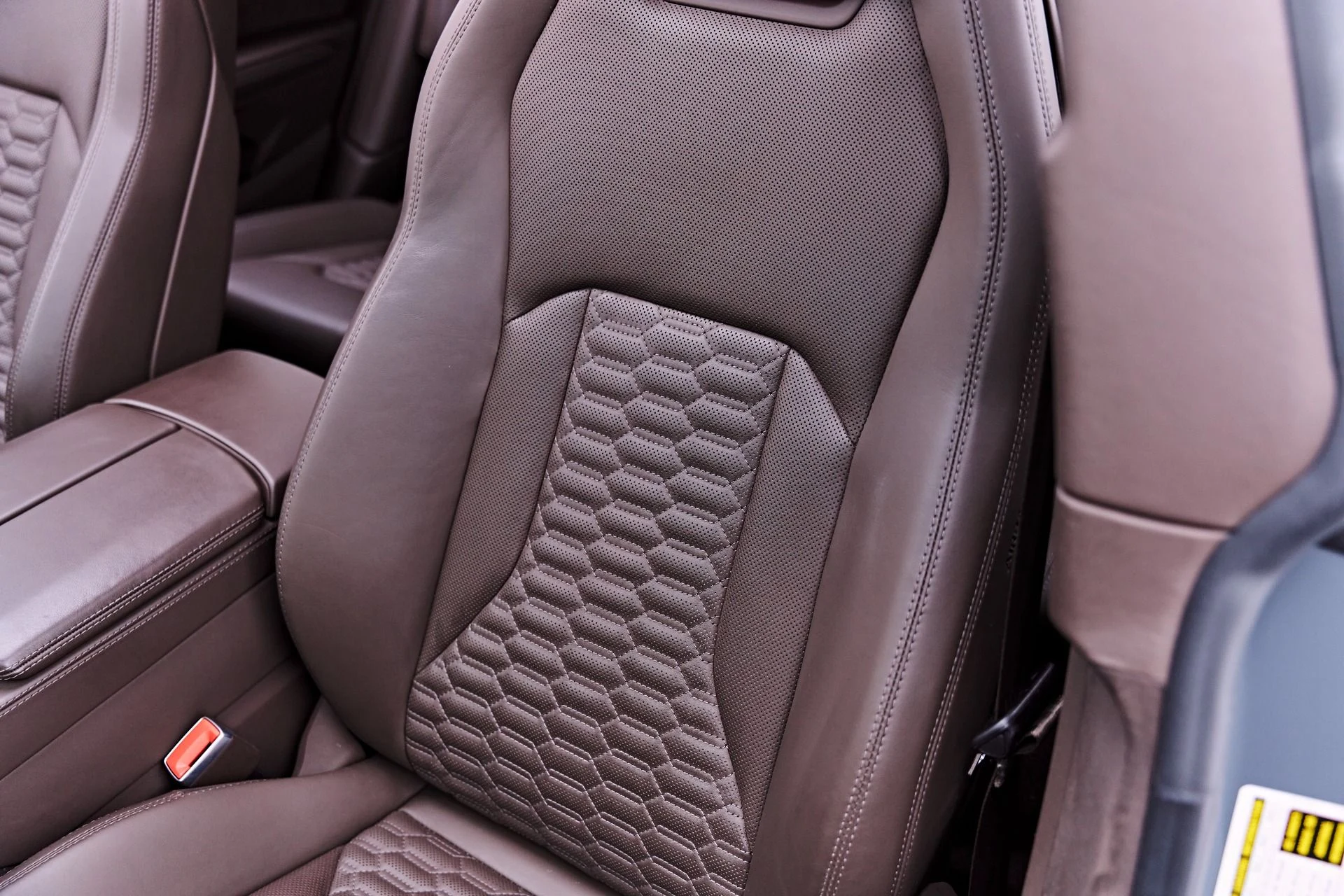 mph062_3821000259_Used_2023_Lamborghini_Urus_S_1783037020_47dda27af6