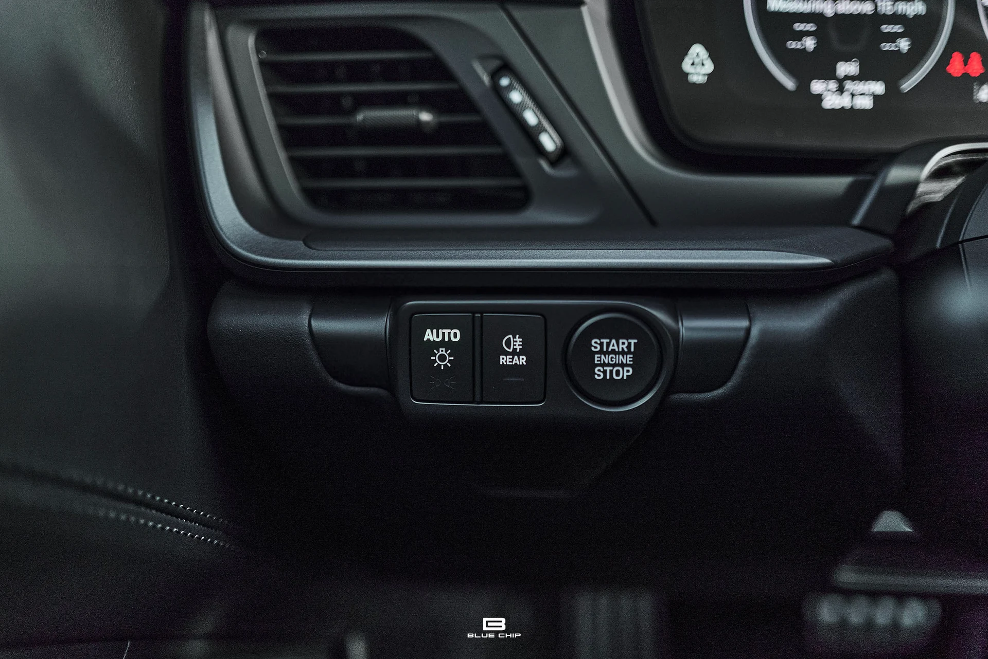 mph062_3855493577_69b180c65af8216021508771_L1190249_312811e646