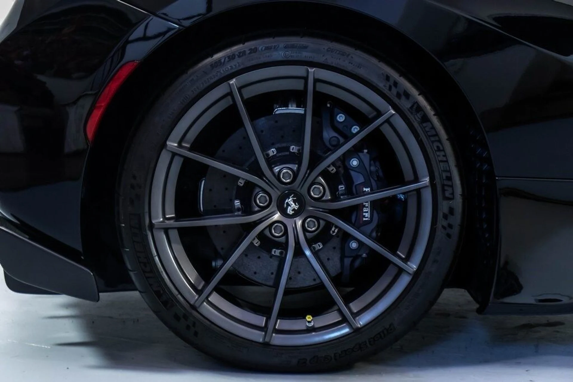 mph062_3903593776_4d7a9c8987df1fcdc5d9e79a49995e9ax_4740503063