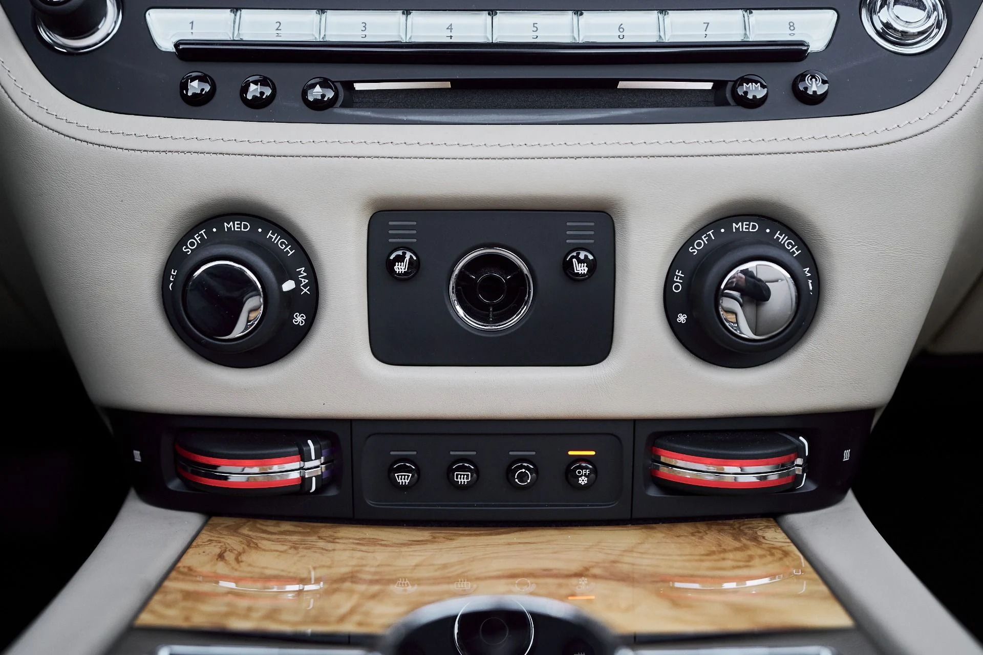 mph062_3921619175_Used_2017_Rolls_Royce_Dawn_Base_1764730538_b2d2bb33c7