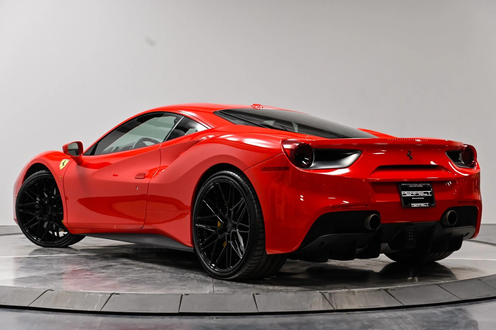 mph062_3947709101_Used_2018_Ferrari_488_GTB_Base_1788410889_2d0560d97e