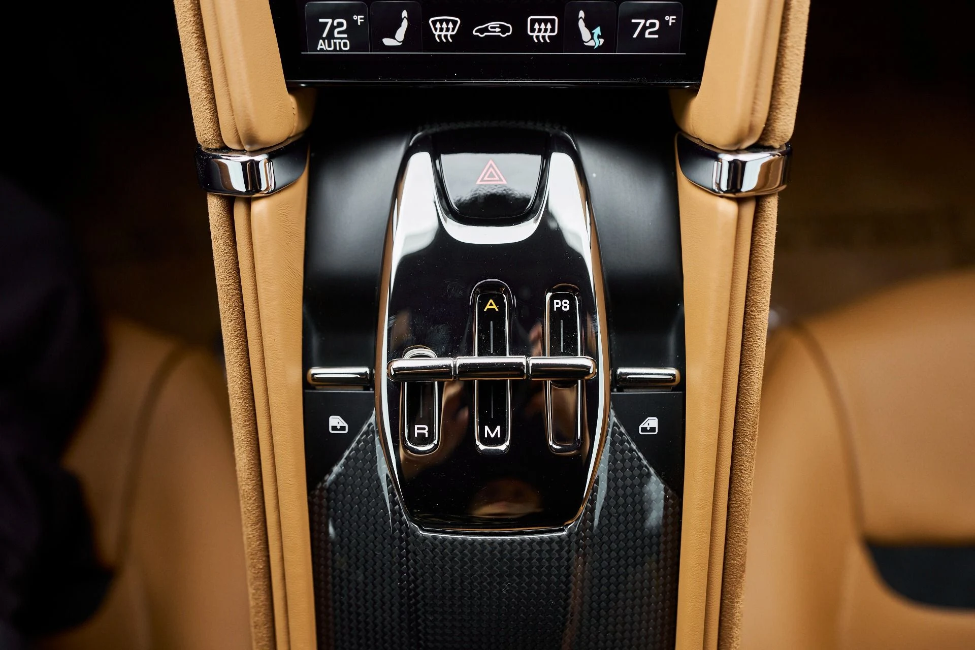 mph062_3971218031_Used_2023_Ferrari_Roma_Base_1761599103_ab6a87493e