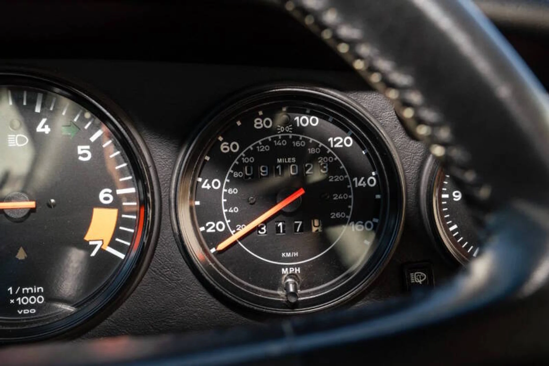 mph062_3973644713_1985_porsche_911_carrera_2dr_coupe_8323197f7d