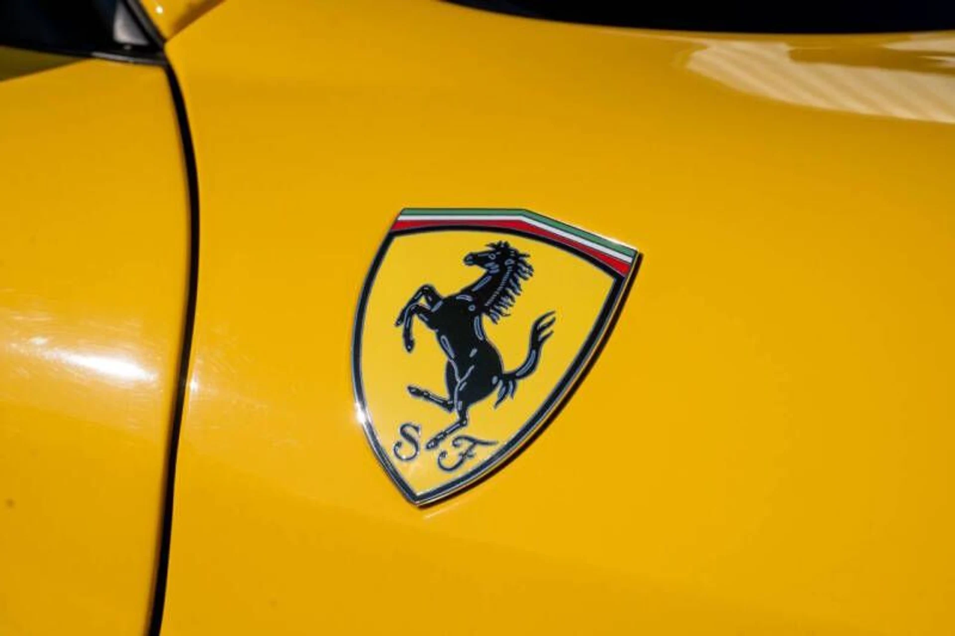 mph062_3980537462_2002_ferrari_360_spider_base_2dr_convertible_f55e98fca6