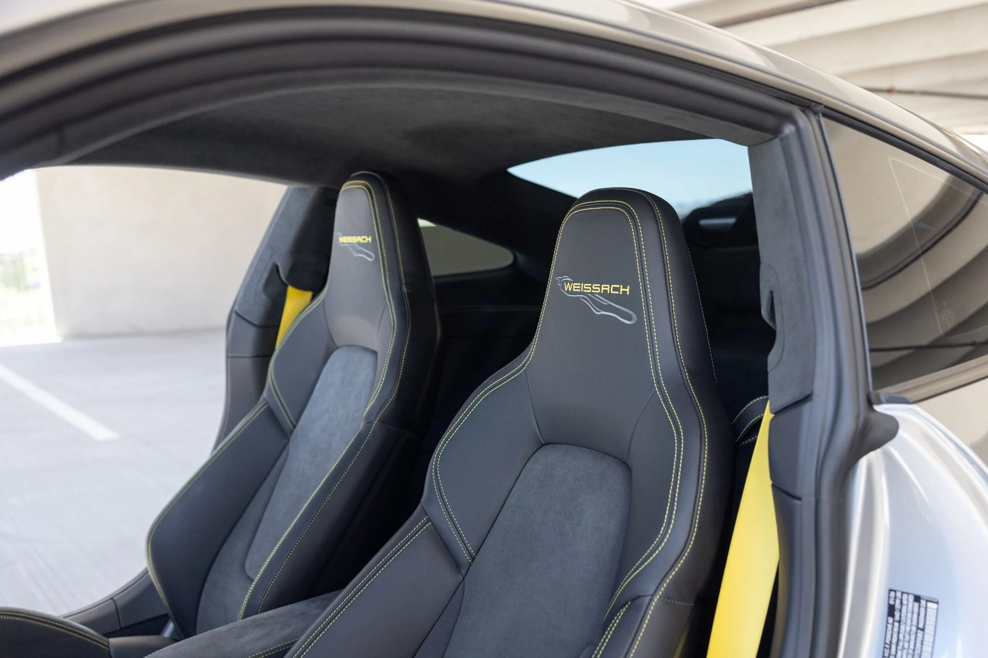mph062_3996876928_Used_2026_Porsche_911_GT_3_1782857312_b092b0267a