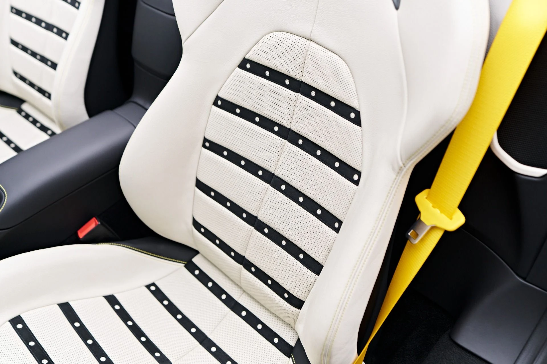 mph062_4117325909_Used_2024_Ferrari_SF_90_Spider_Base_1755223316_923352f3b6