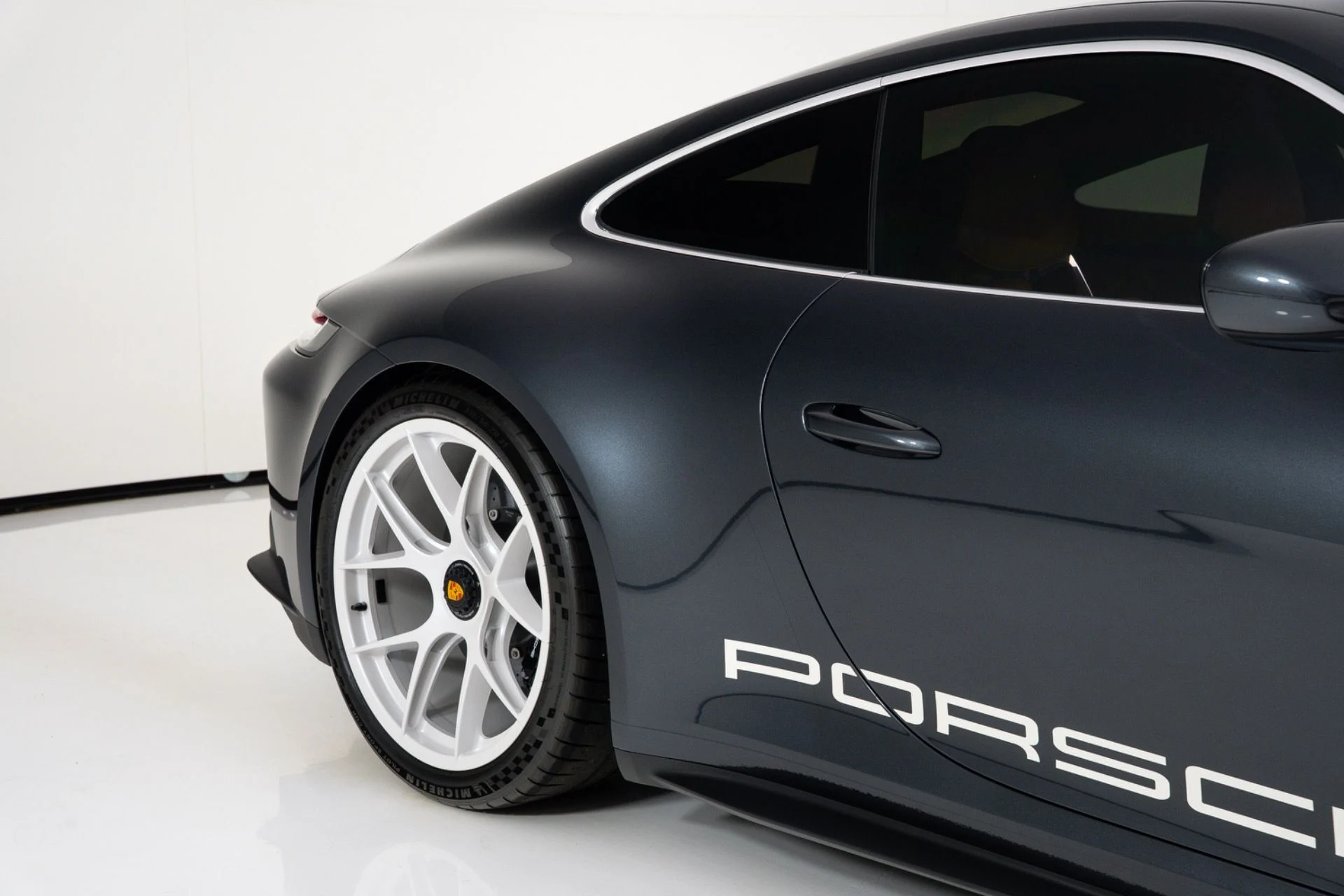 mph062_4173965578_Used_2024_Porsche_911_ST_1791913210_9ccfad0f24