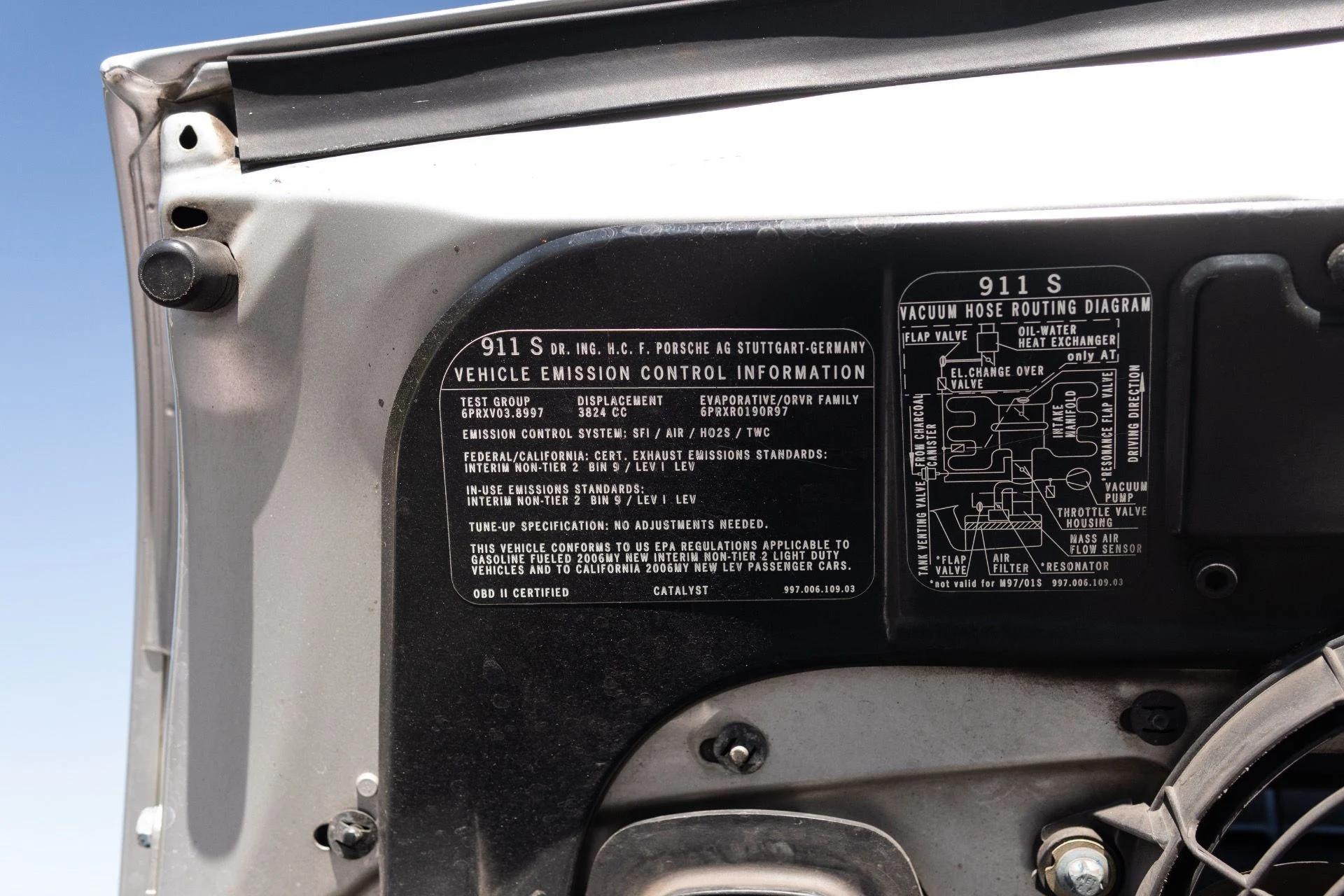 mph062_443114859_Used_2006_Porsche_911_Carrera_S_1770441531_1fba430f6b