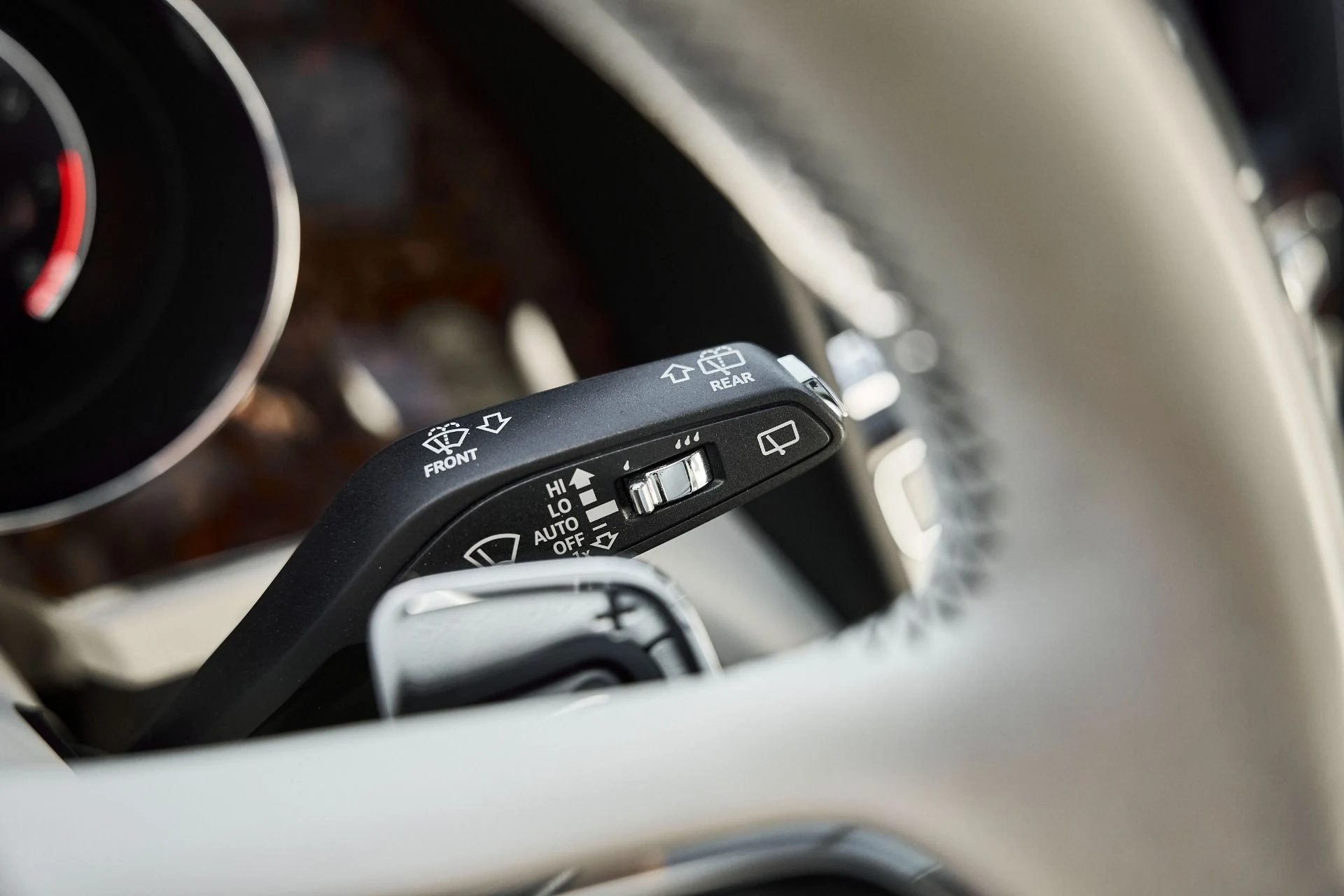 mph062_492903754_Used_2023_Bentley_Bentayga_EWB_Azure_1773968906_069316eab5