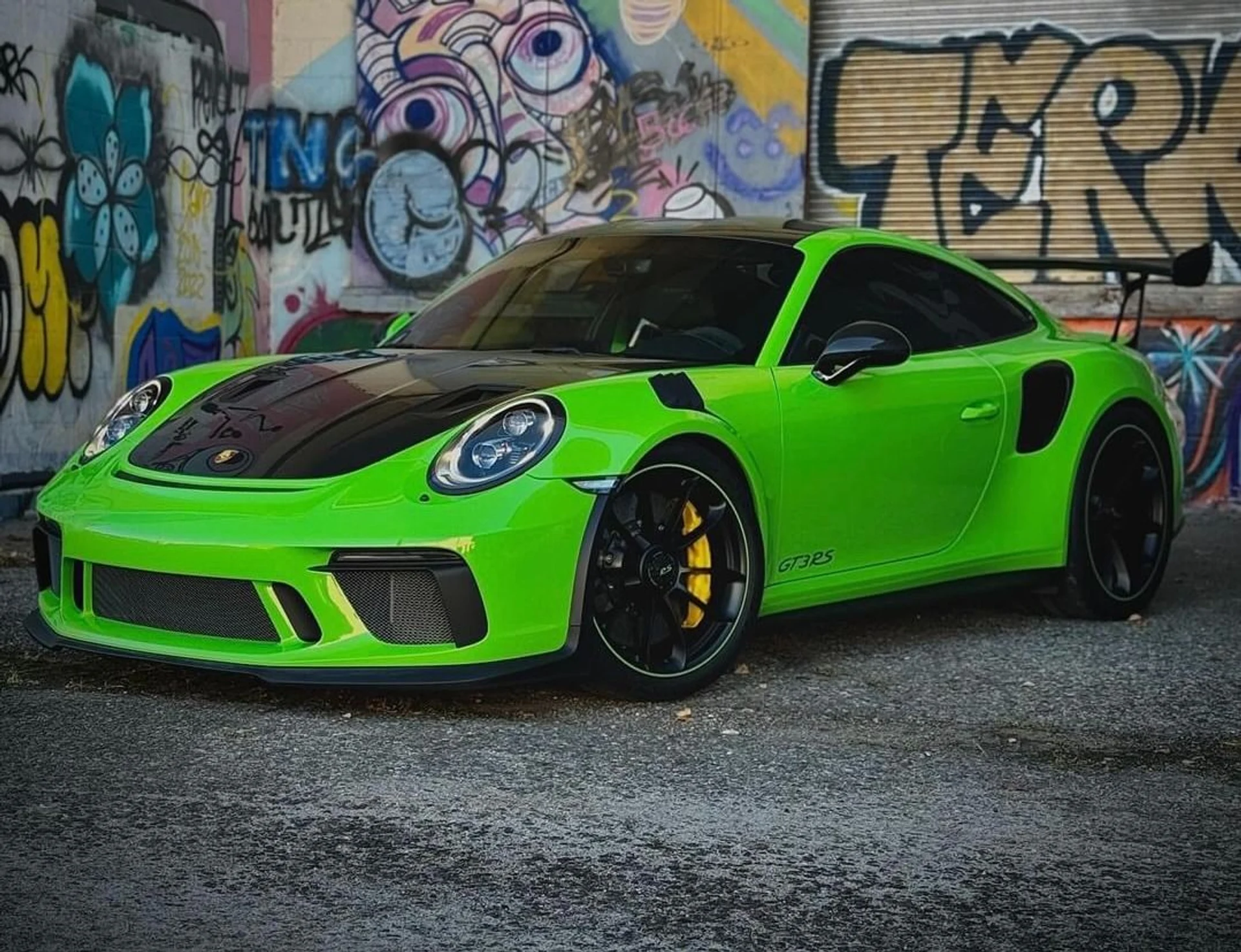 mph062_504577452_13240_p63_l_09e03b0370