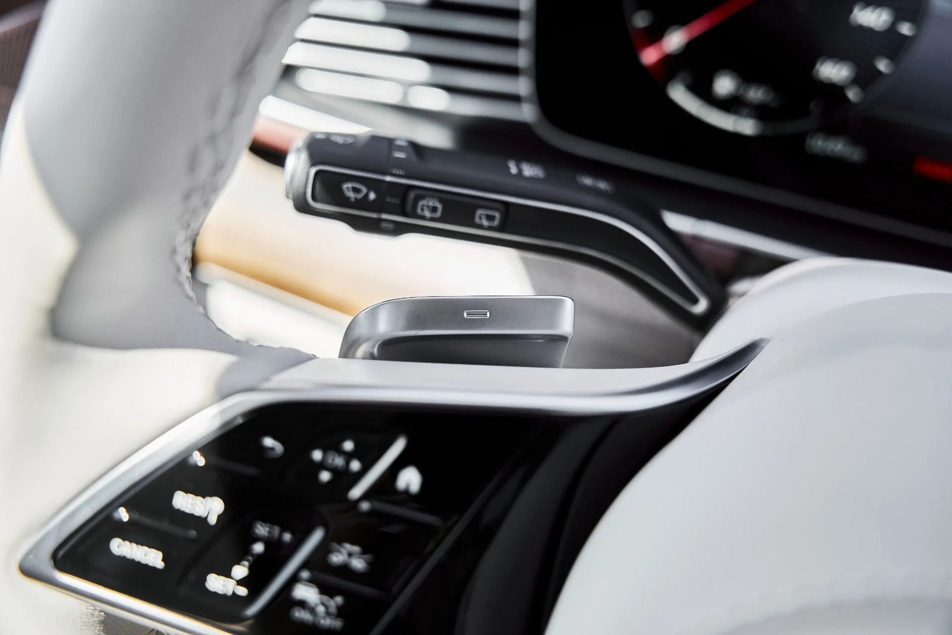 mph062_581193406_Used_2026_Mercedes_Benz_GLS_Maybach_GLS_600_1776732877_b4c4baf55c