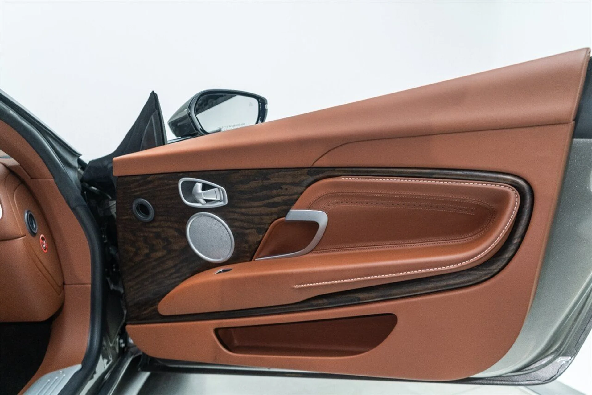 mph062_585570622_eb63b50ccc_1280_460552d193