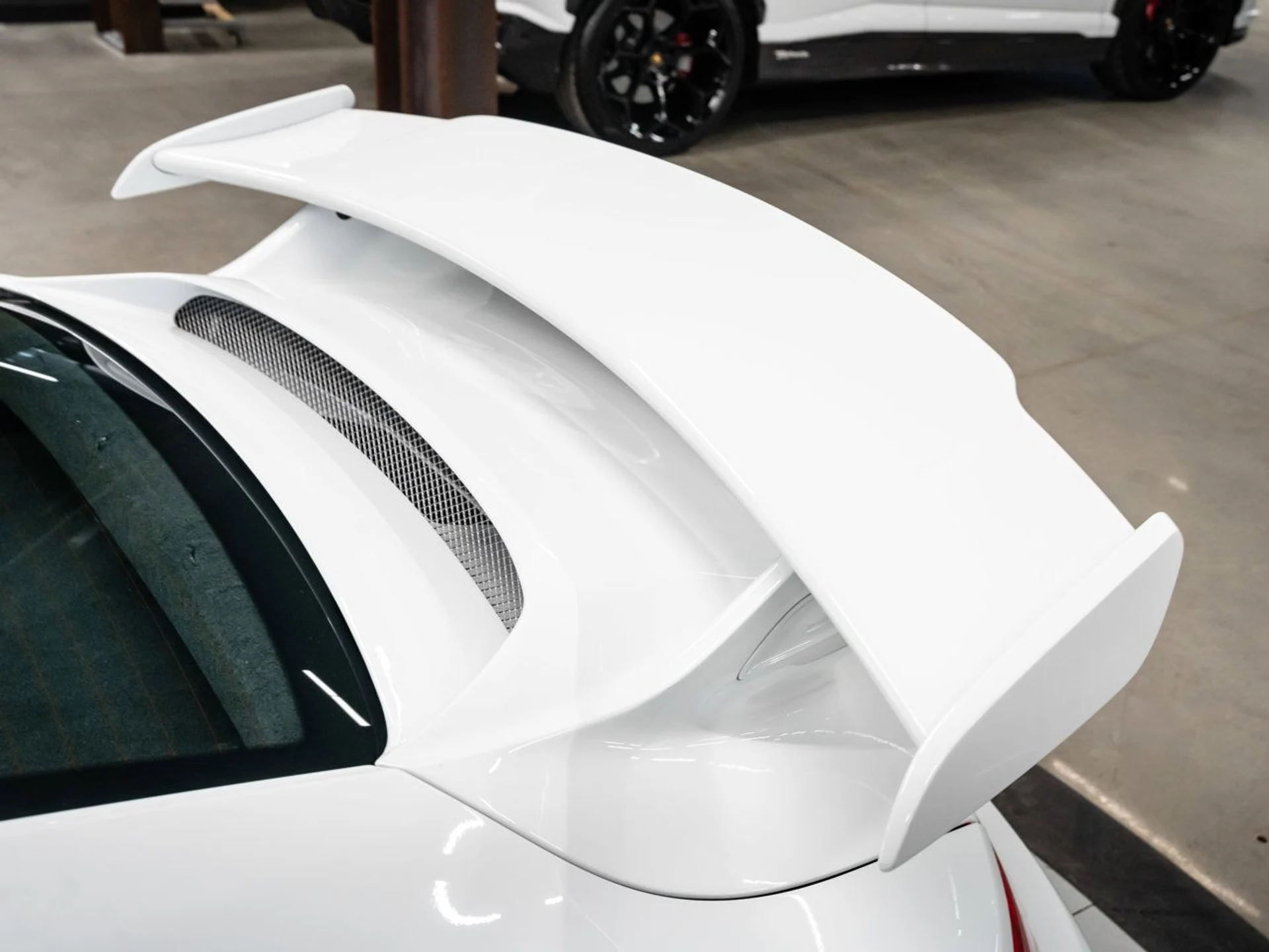 mph062_648593347_porsche_911_2015_74f063d81c