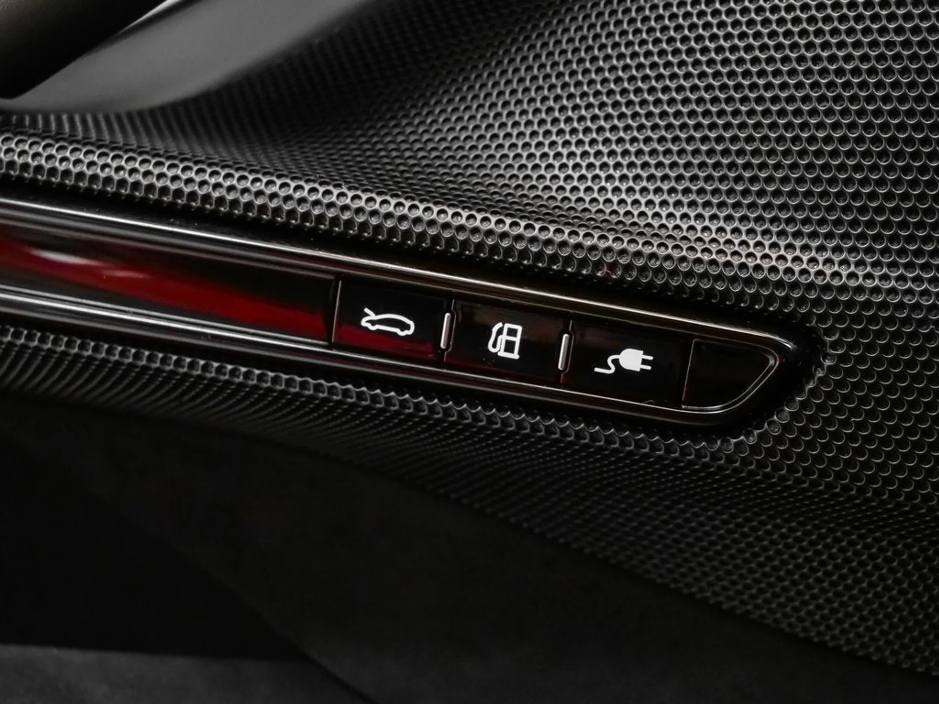 mph062_651755923_63_bca05019a2