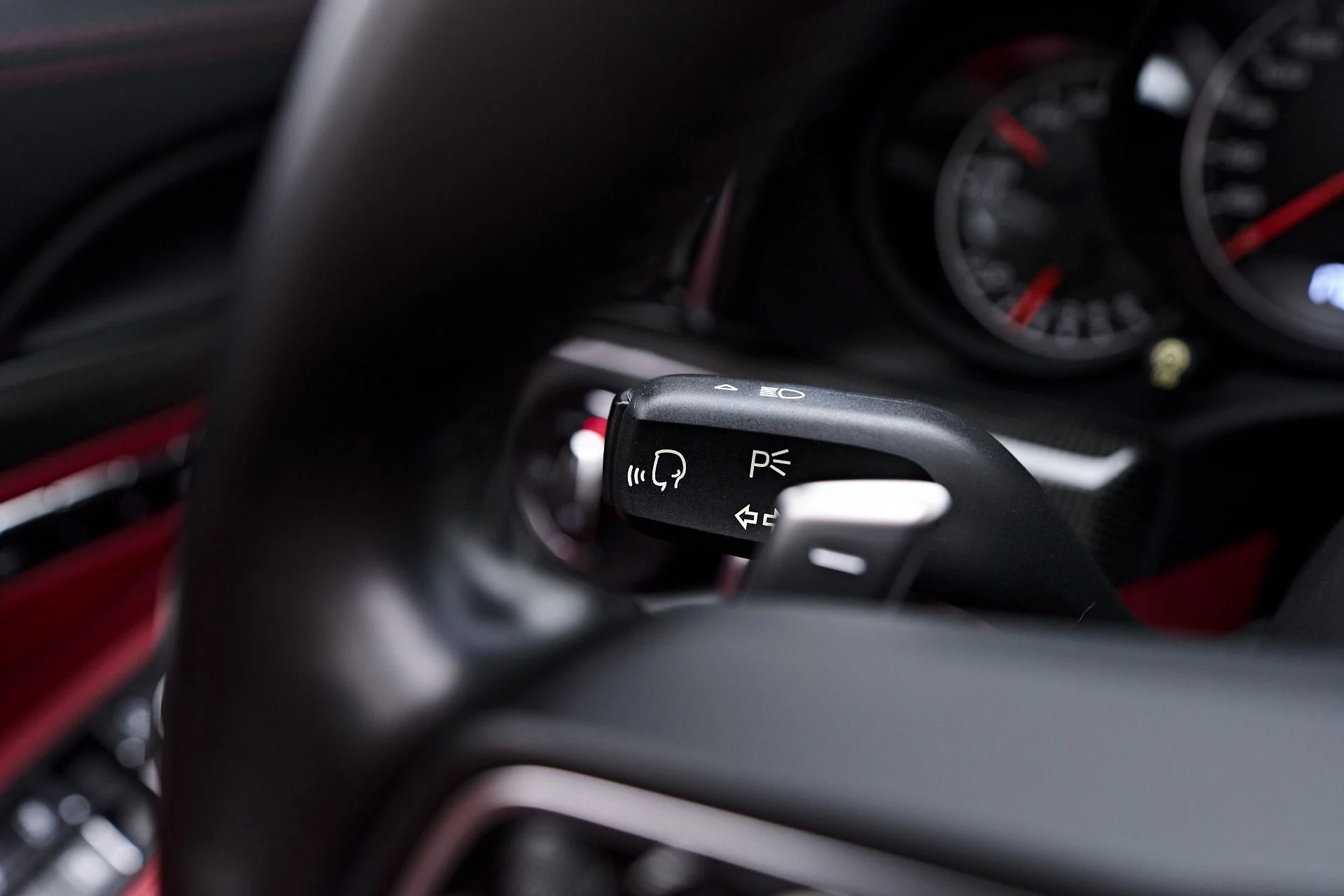 mph062_654838885_Used_2019_Porsche_911_Turbo_S_1755714959_9fb35919e3