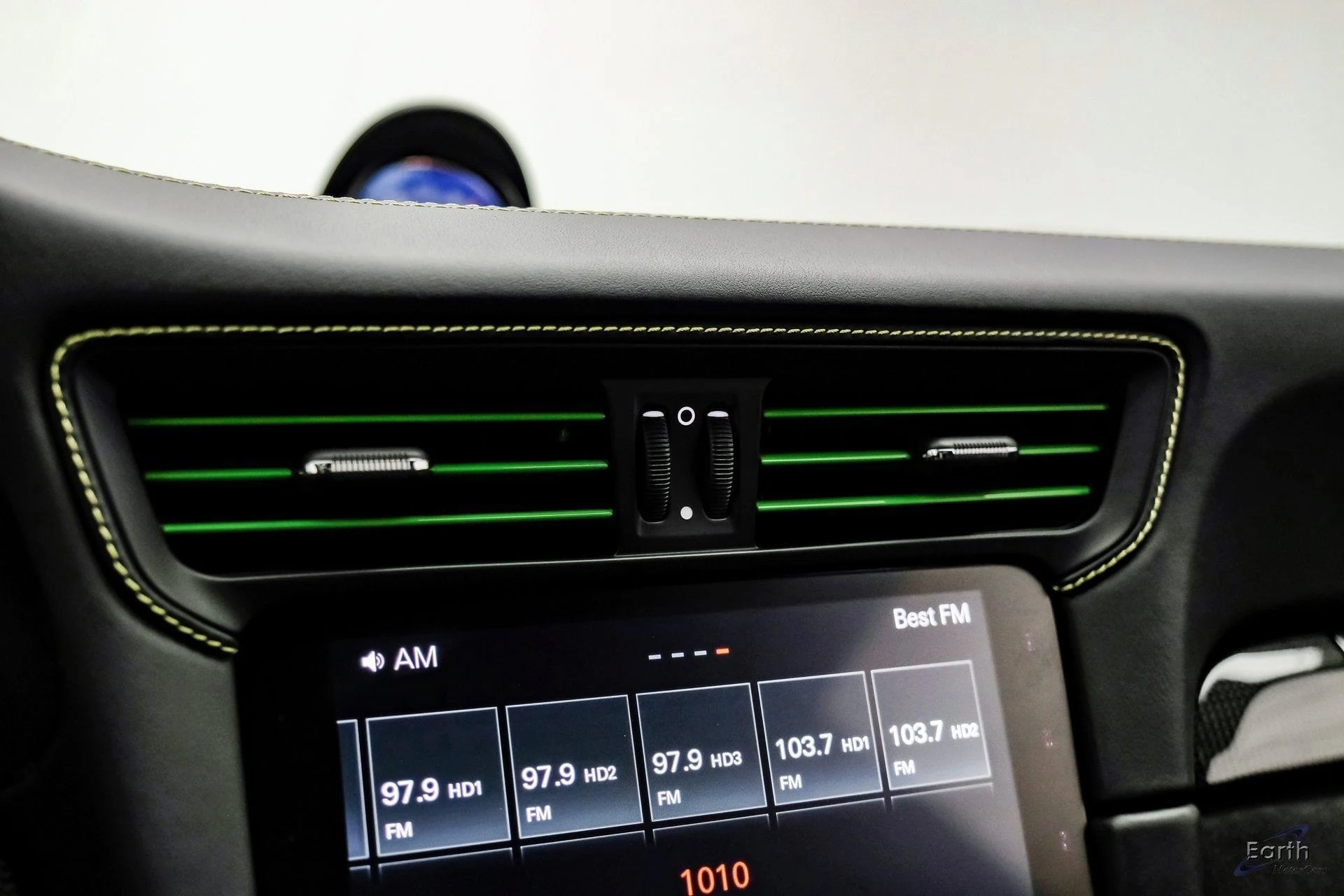 mph062_660674452_c472e5151ae83bc9d9184aaf12e6ca9fx_1a61b2255c