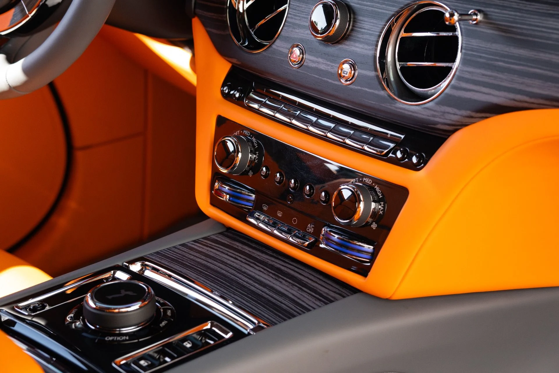 mph062_666760981_Used_2024_Rolls_Royce_Spectre_1772250917_42f24ec87d