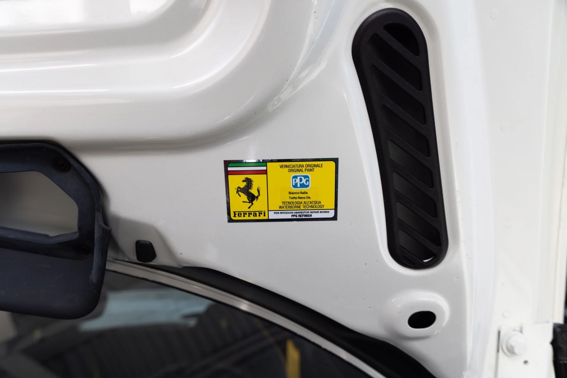 mph062_73850997_Used_2023_Ferrari_F8_Spider_1776814713_a6478cbc72