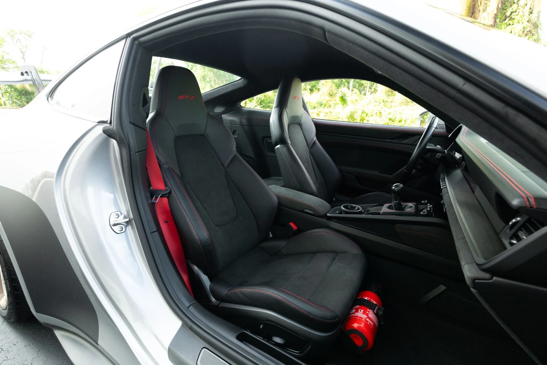 mph062_74609828_Used_2022_Porsche_911_GT_3_w_Touring_1769199513_770e9a0b0a