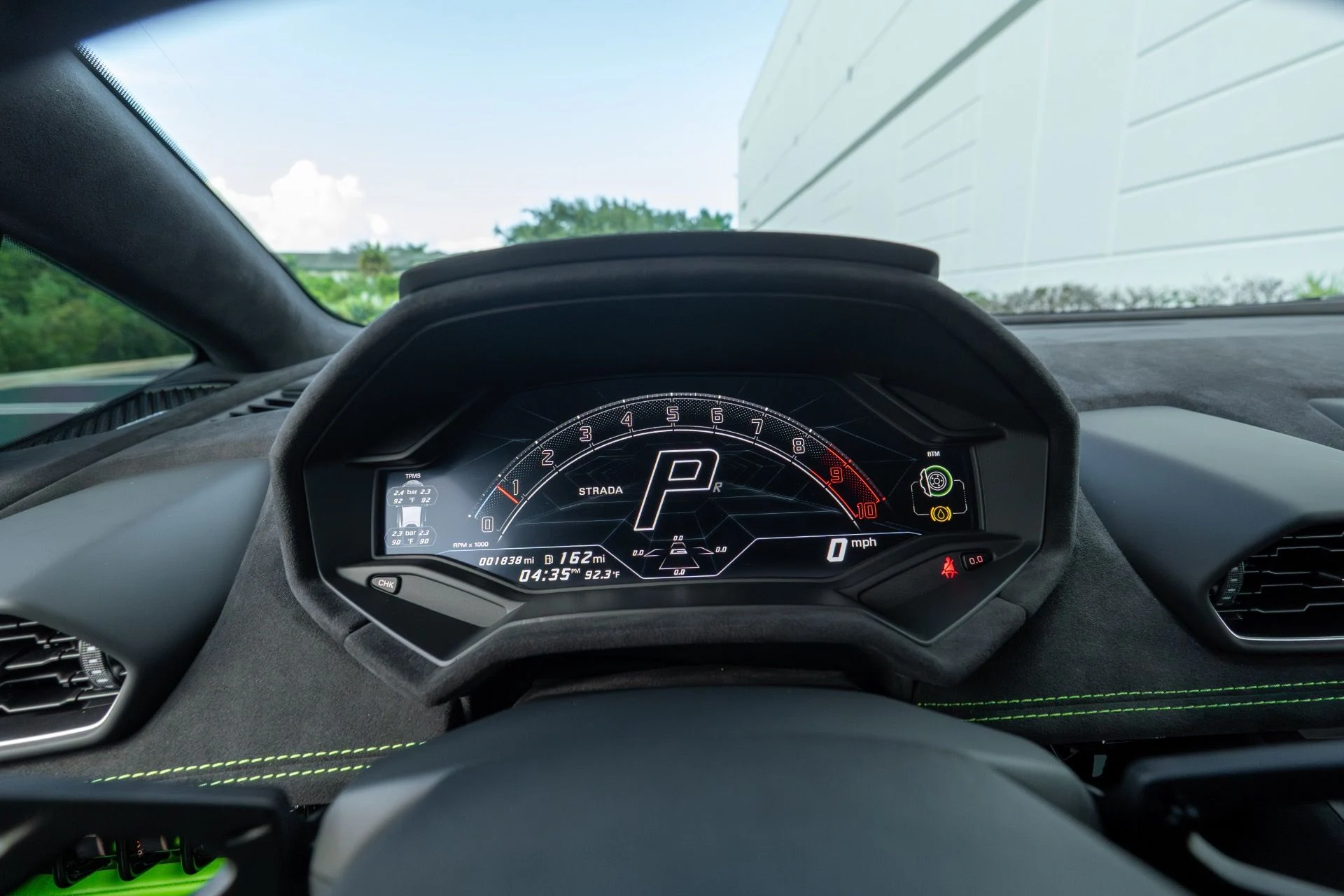 mph062_746127168_Used_2023_Lamborghini_Huracan_Tecnica_1761058582_988a730f2a
