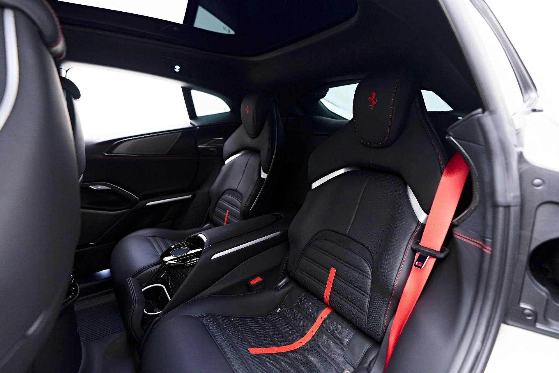 mph062_78582589_Used_2024_Ferrari_Purosangue_Base_1757201193_b20f20eed8
