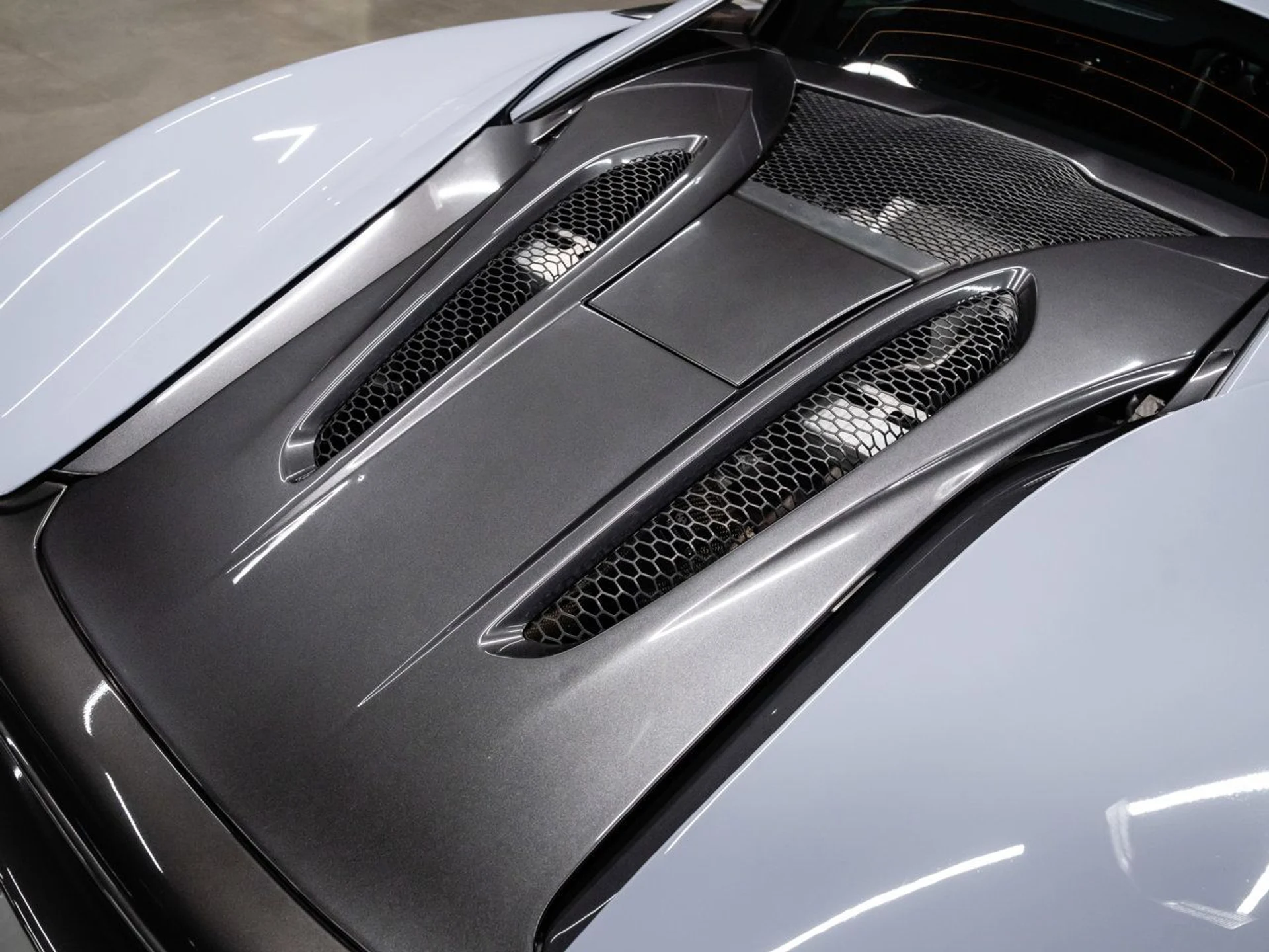 mph062_799784265_mclaren_570s_2017_876d5766d1