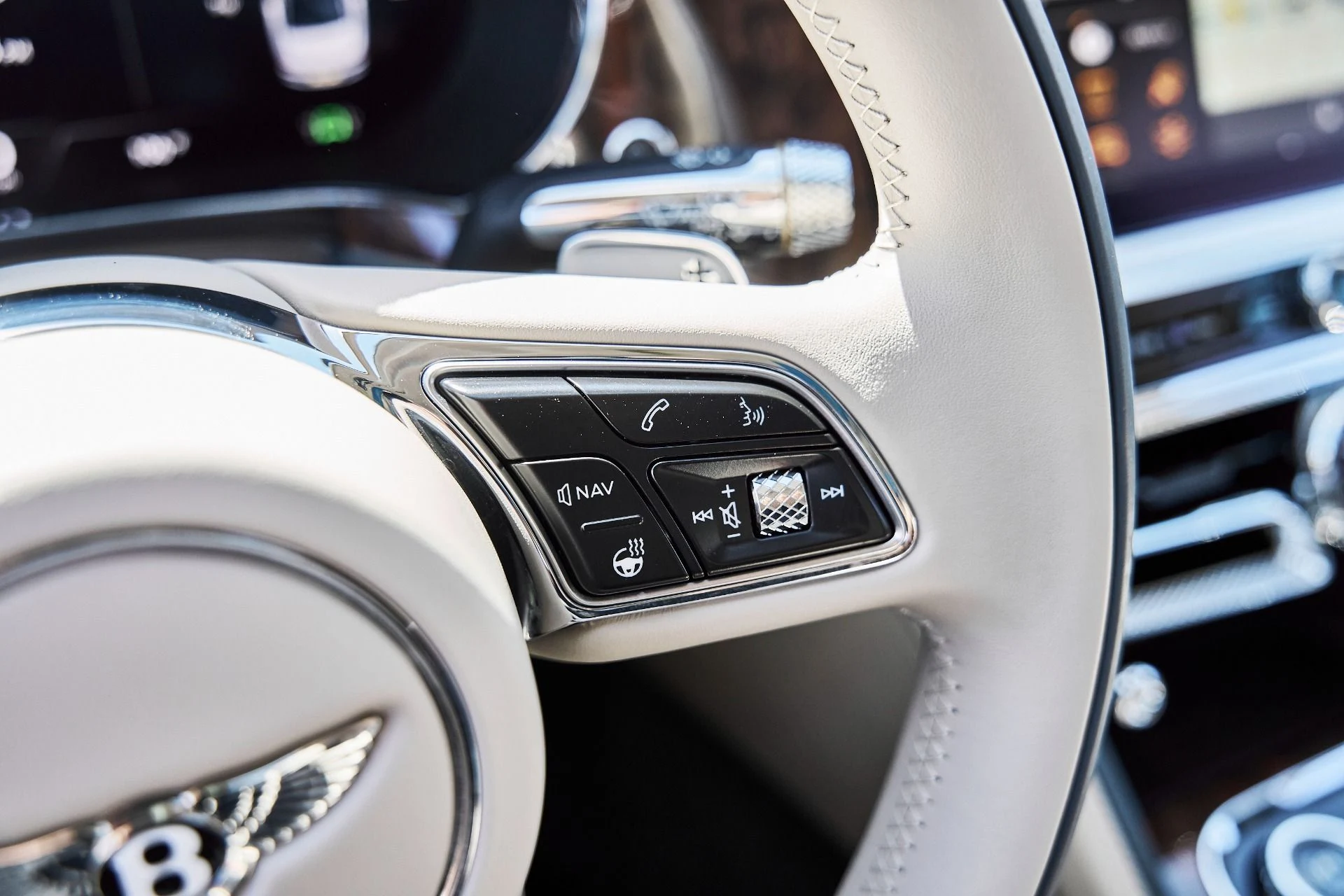mph062_812445353_Used_2022_Bentley_Flying_Spur_W12_1781229077_c3cb29d03d
