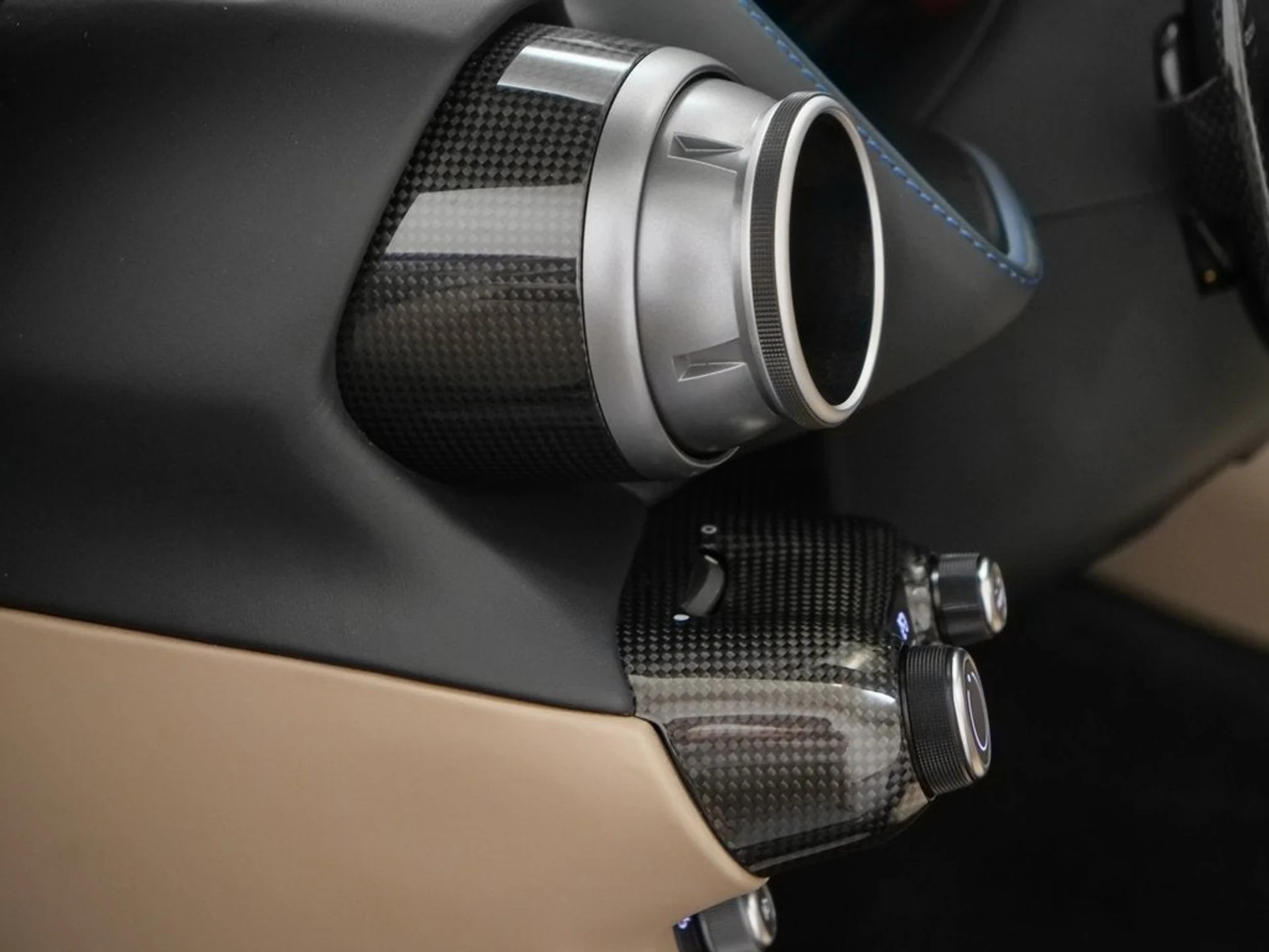 mph062_848668097_63_7fb06c8af5