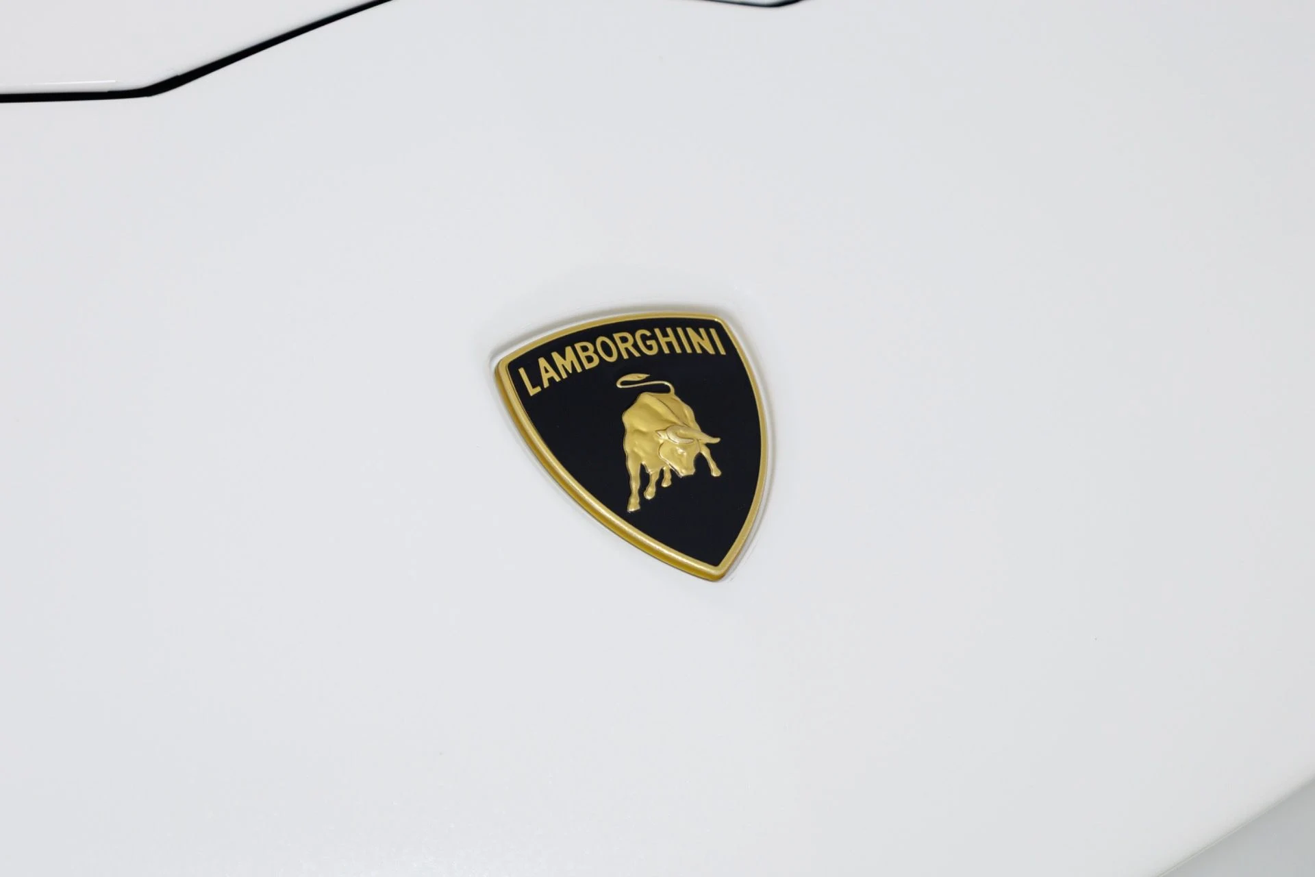 mph062_87237323_Used_2016_Lamborghini_Aventador_LP_750_4_Superveloce_1779992498_6cd941e700