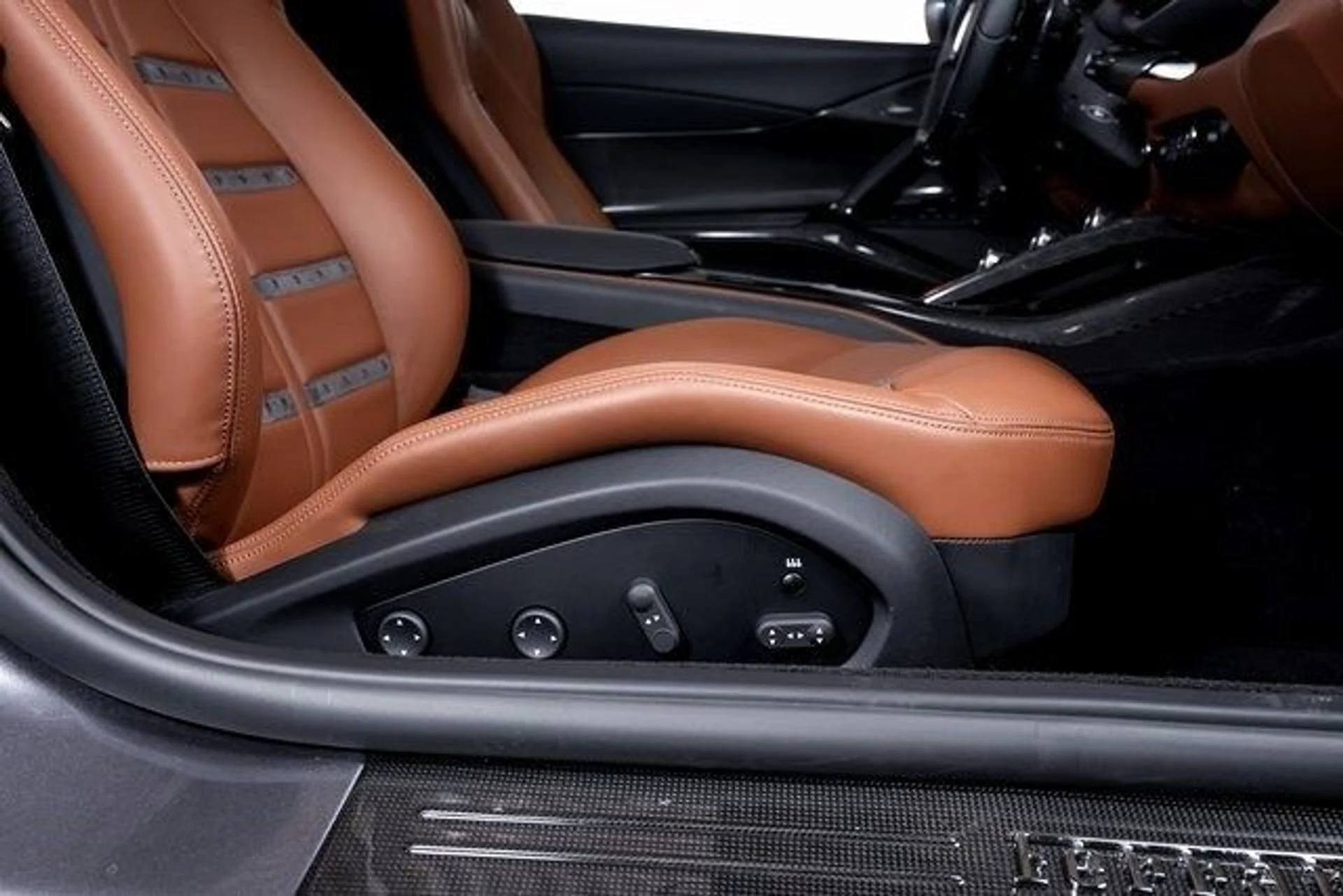 mph062_906897511_d55e9f519b7848377d171f6cfaacecbbx_53b7ed8ece