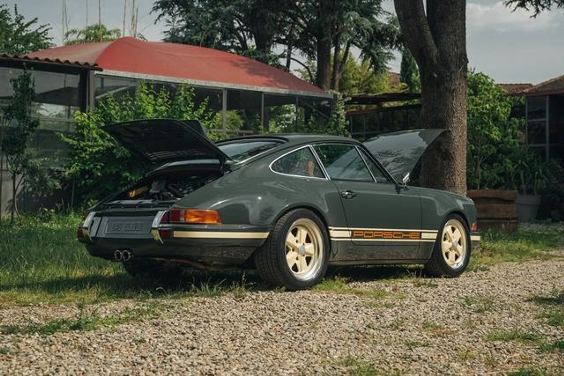 mph062_918099671_YCWB_2qah_CJ_Ryztb4_VOA_6j_SM_Pk_243a542fe5