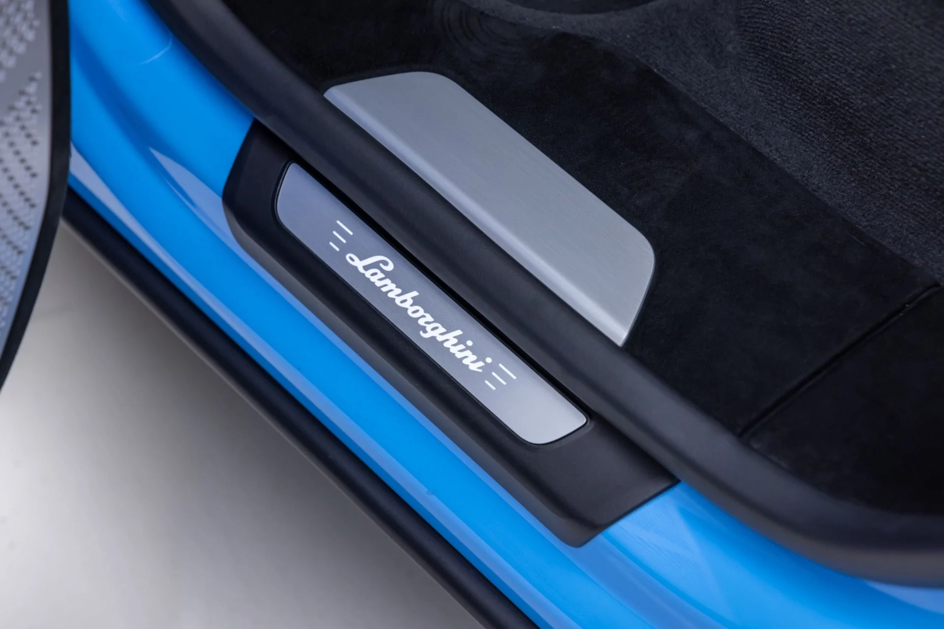 mph062_931450303_13287_p63_l_7e2f0429b4