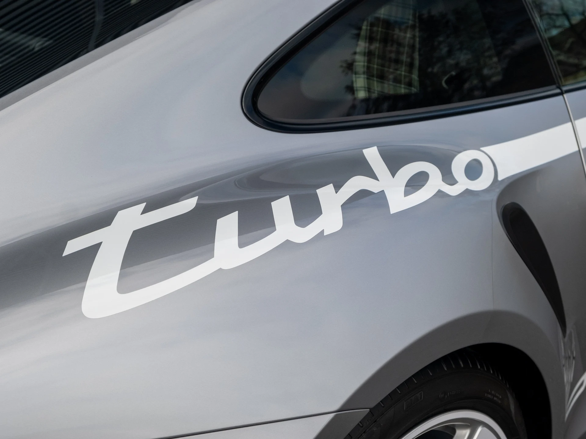 mph062_952336198_63_d28b32897d