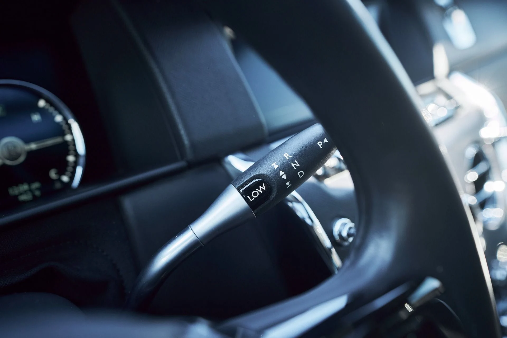 mph062_954000092_Used_2019_Rolls_Royce_Cullinan_Base_1767201757_b806a59906