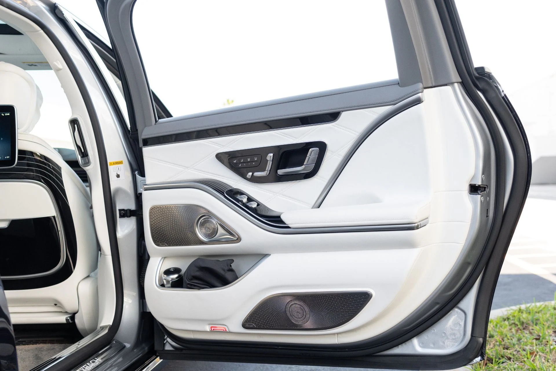 mph062_96088796_Used_2022_Mercedes_Benz_S_Class_Mercedes_Maybach_S_580_4_MATIC_1769453413_84c3bf7d12