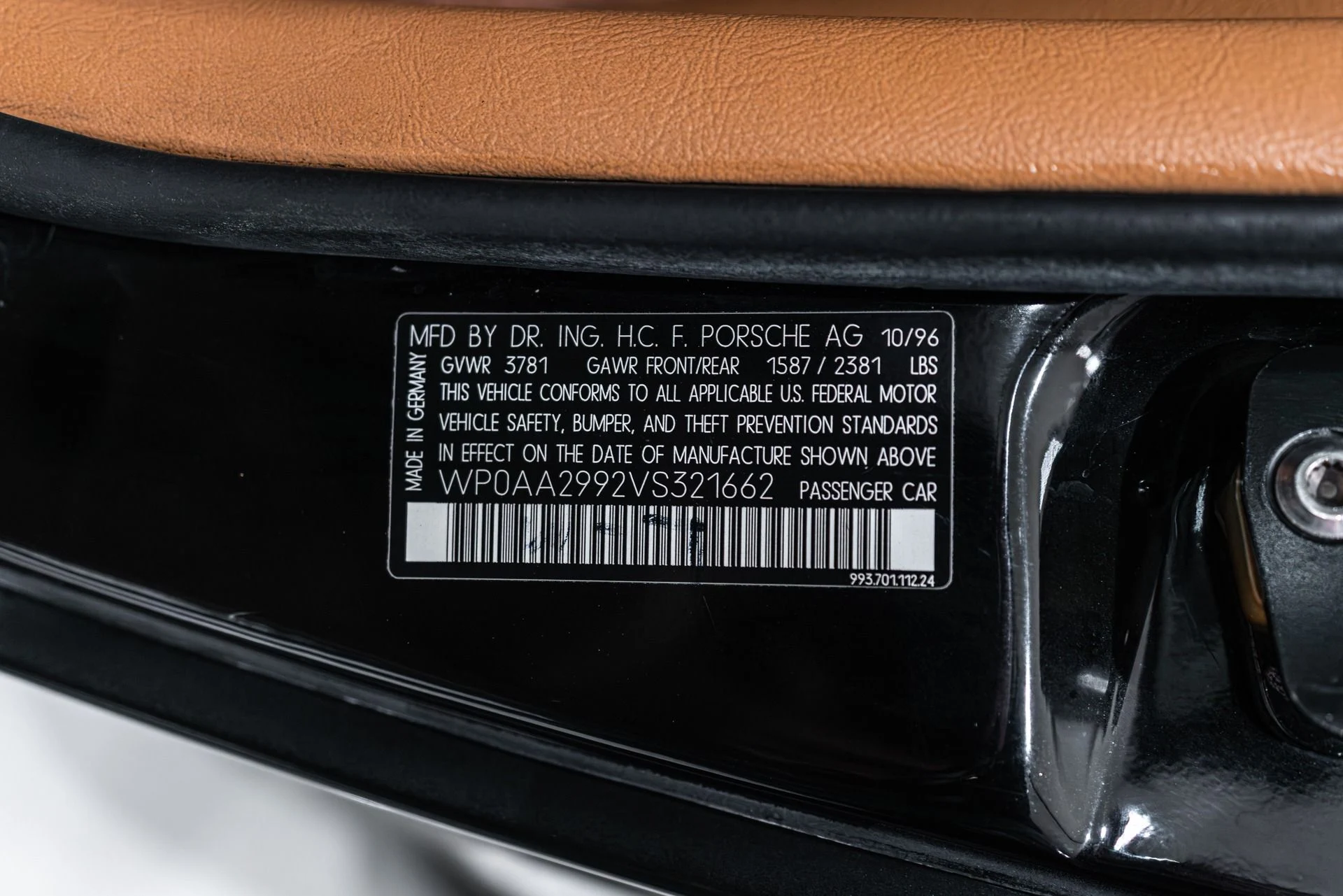 mph062_976598601_13040_p63_l_810cc9dfd8