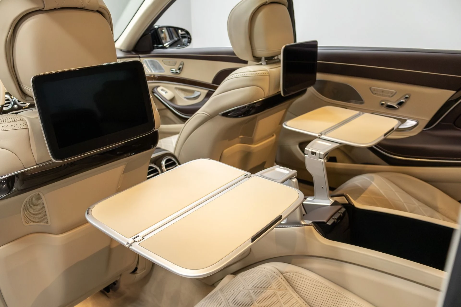 mph063_1016289060_Used_2019_Mercedes_Benz_S_Class_Maybach_S_650_1760740890_0f67f5badb