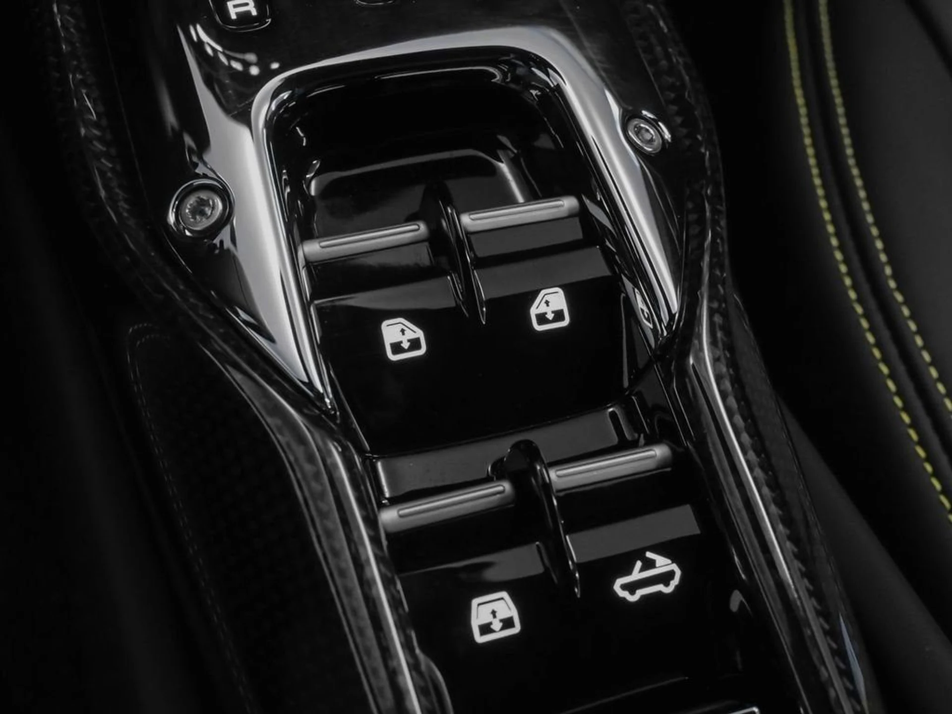 mph063_1026961749_64_bd487be5ca