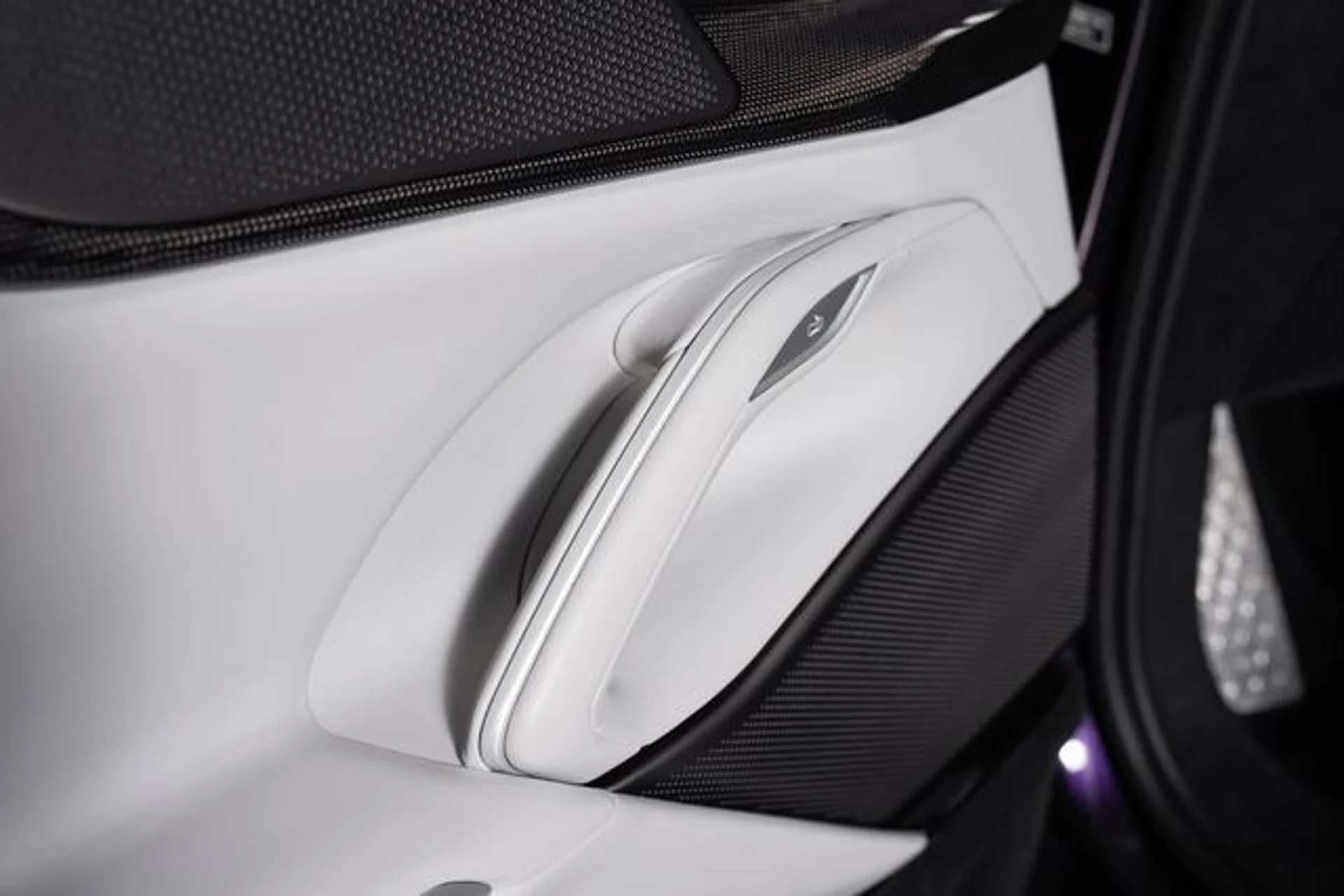 mph063_1041038015_610bc24261ece9094f408ebdf495f043x_f74b97f315